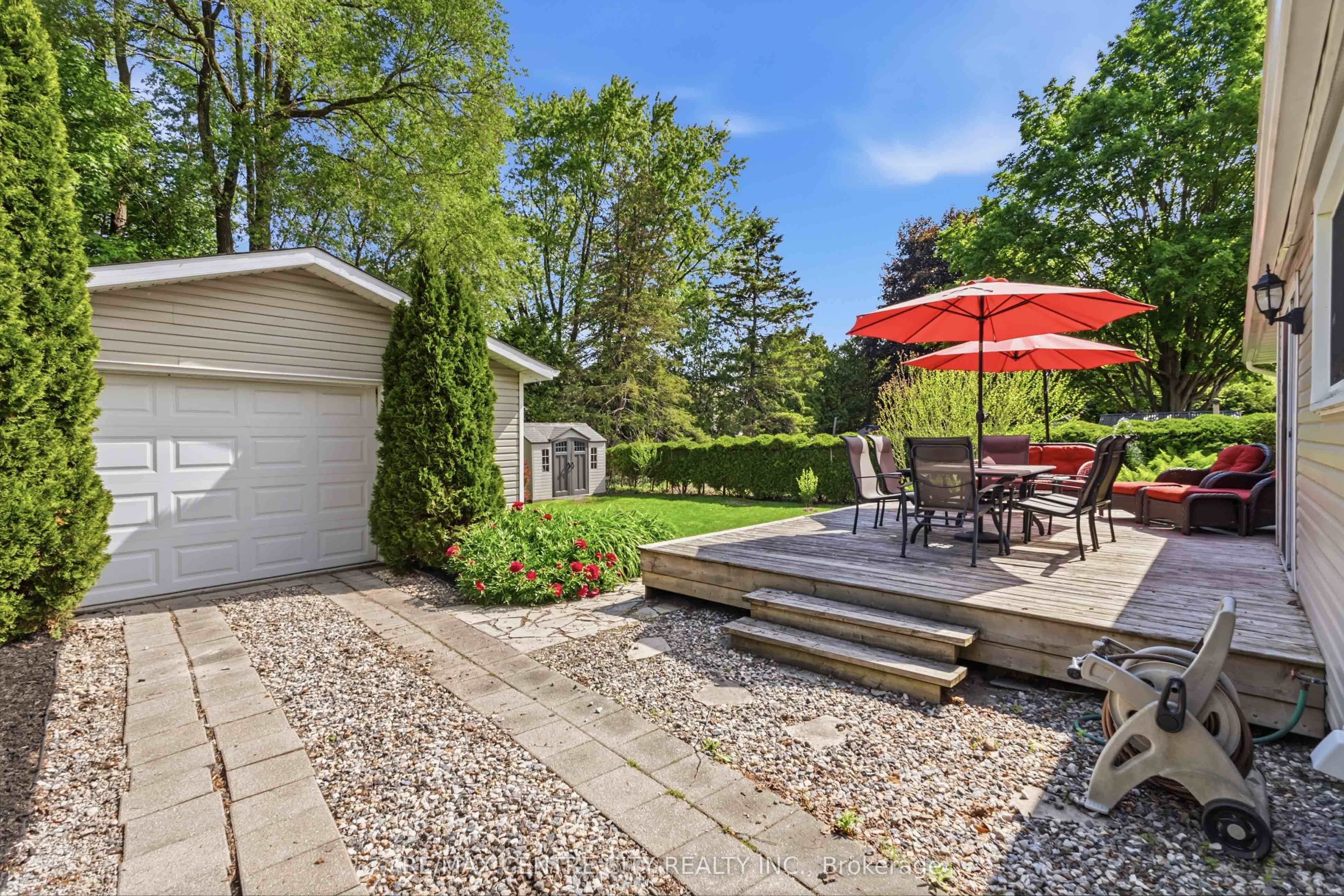639 Dunboyne Crescent Property Photo 38