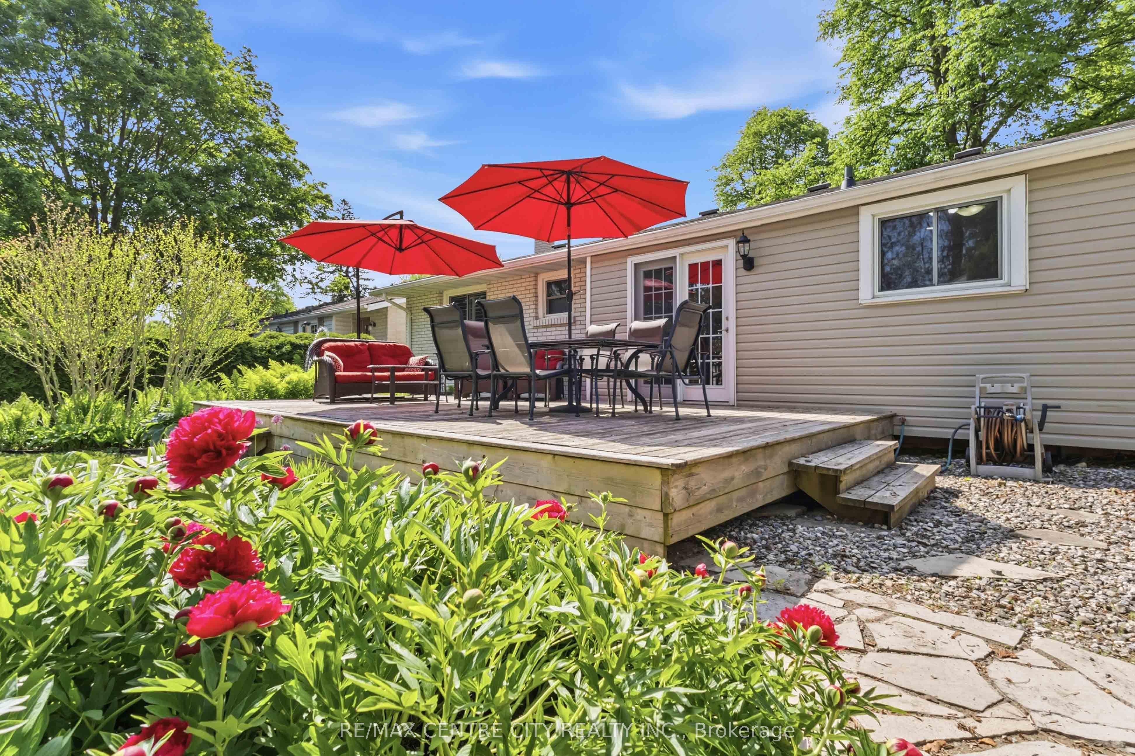 639 Dunboyne Crescent Property Photo 41