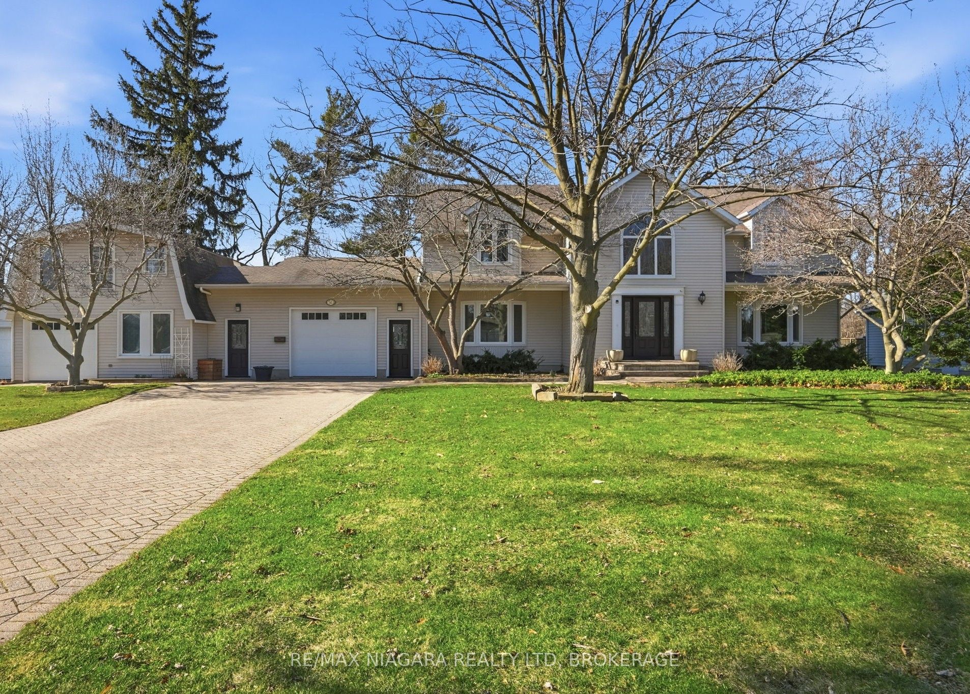 50 Henley Drive Property Photo 1