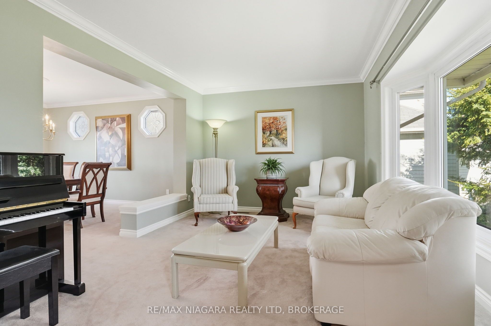 50 Henley Drive Property Photo 6