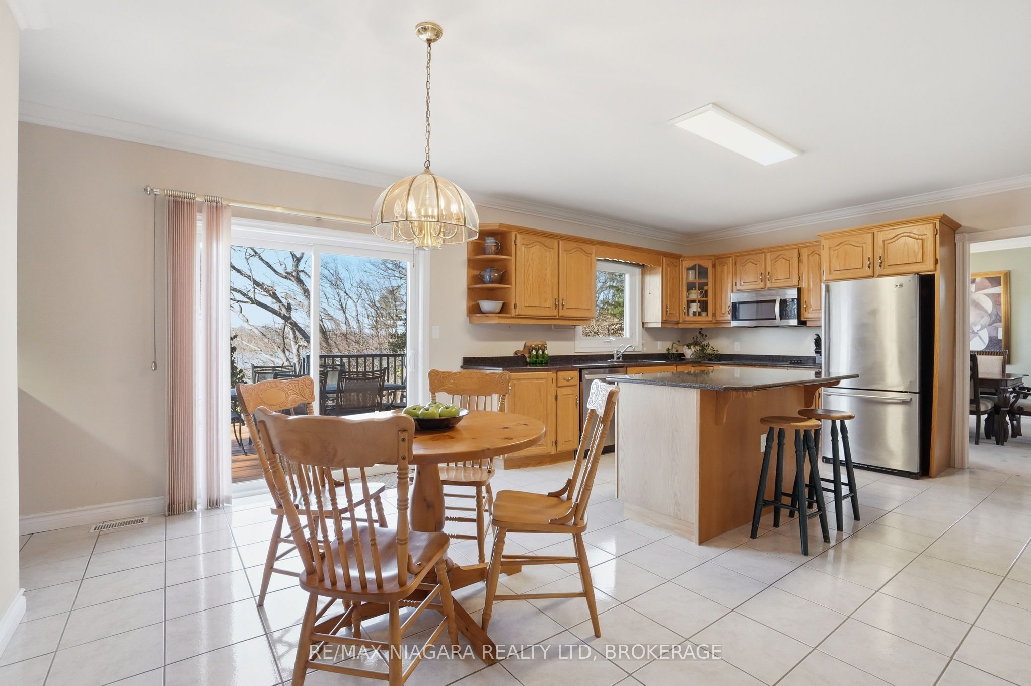 50 Henley Drive Property Photo 7