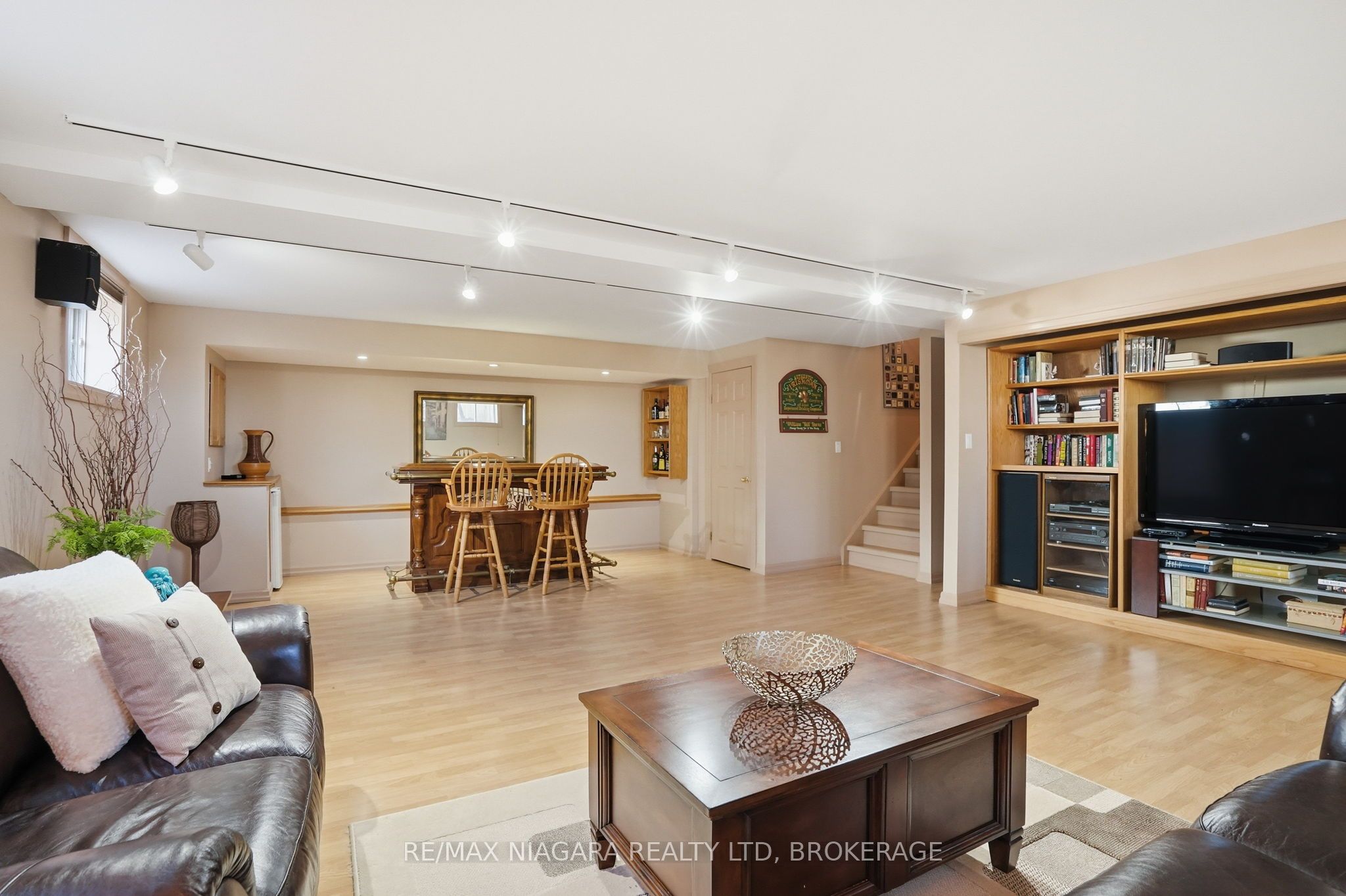 50 Henley Drive Property Photo 17