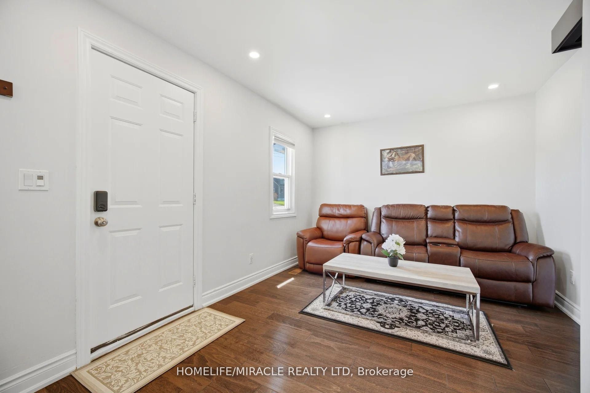 71 Beland Avenue N Property Photo 6