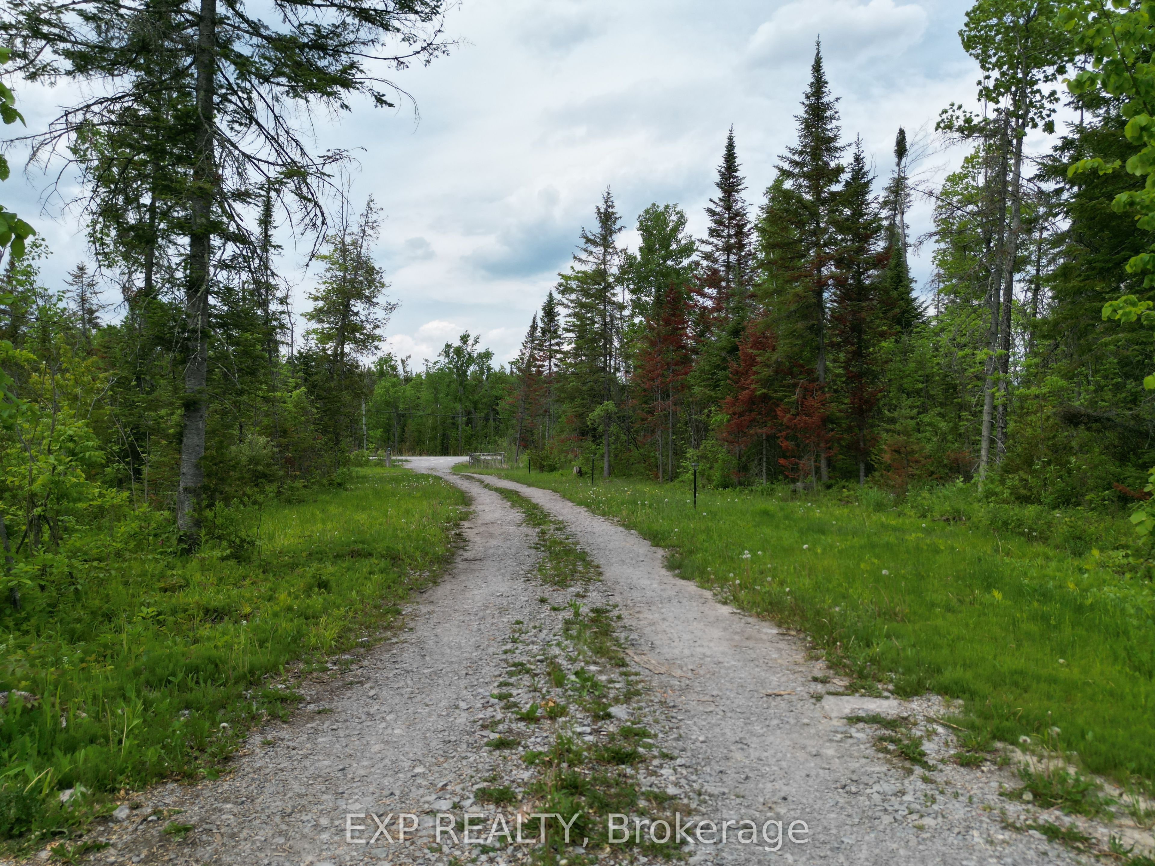 3248 Monck Road Property Photo 1