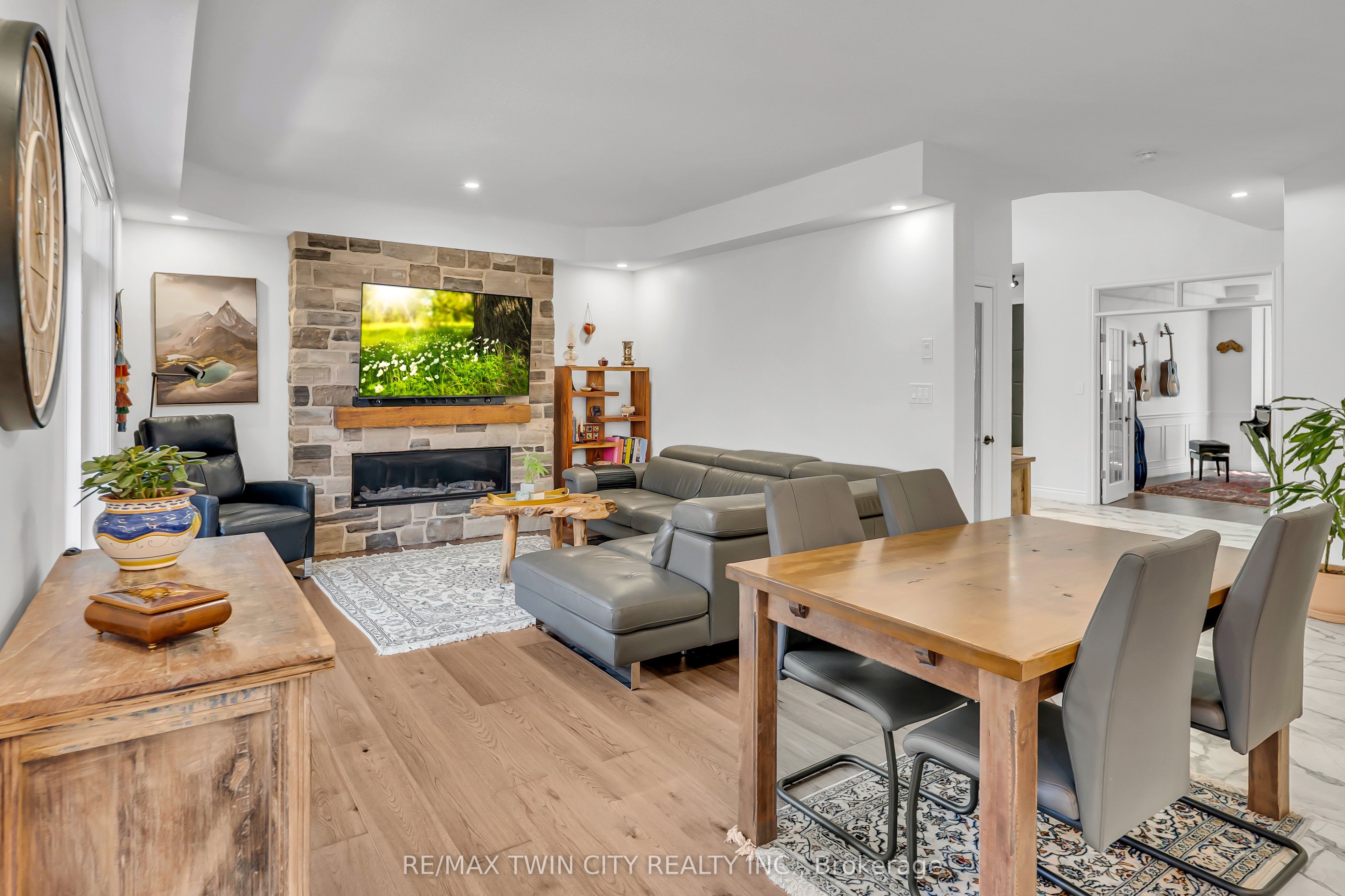 361 Red Osier Road Property Photo 11