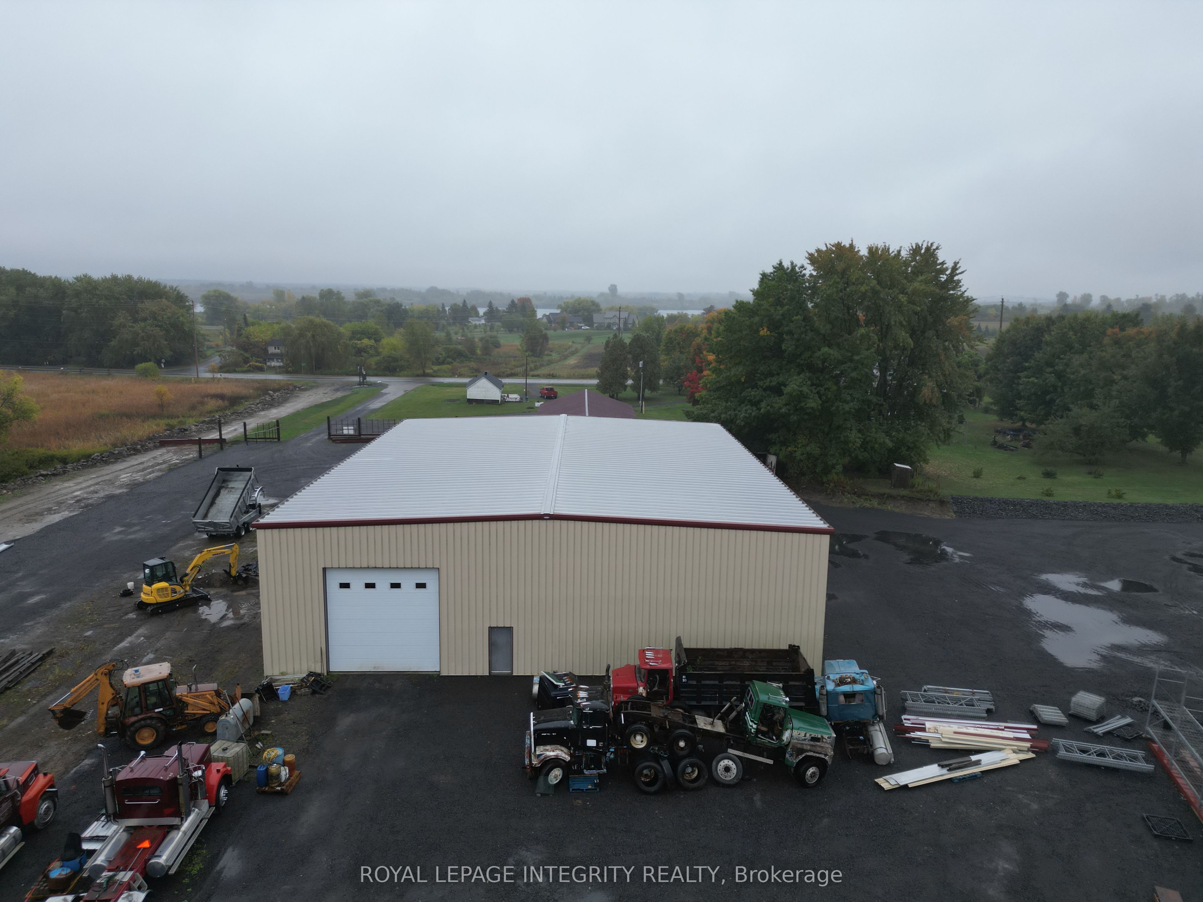 1026 County Rd 2 Road Property Photo 6