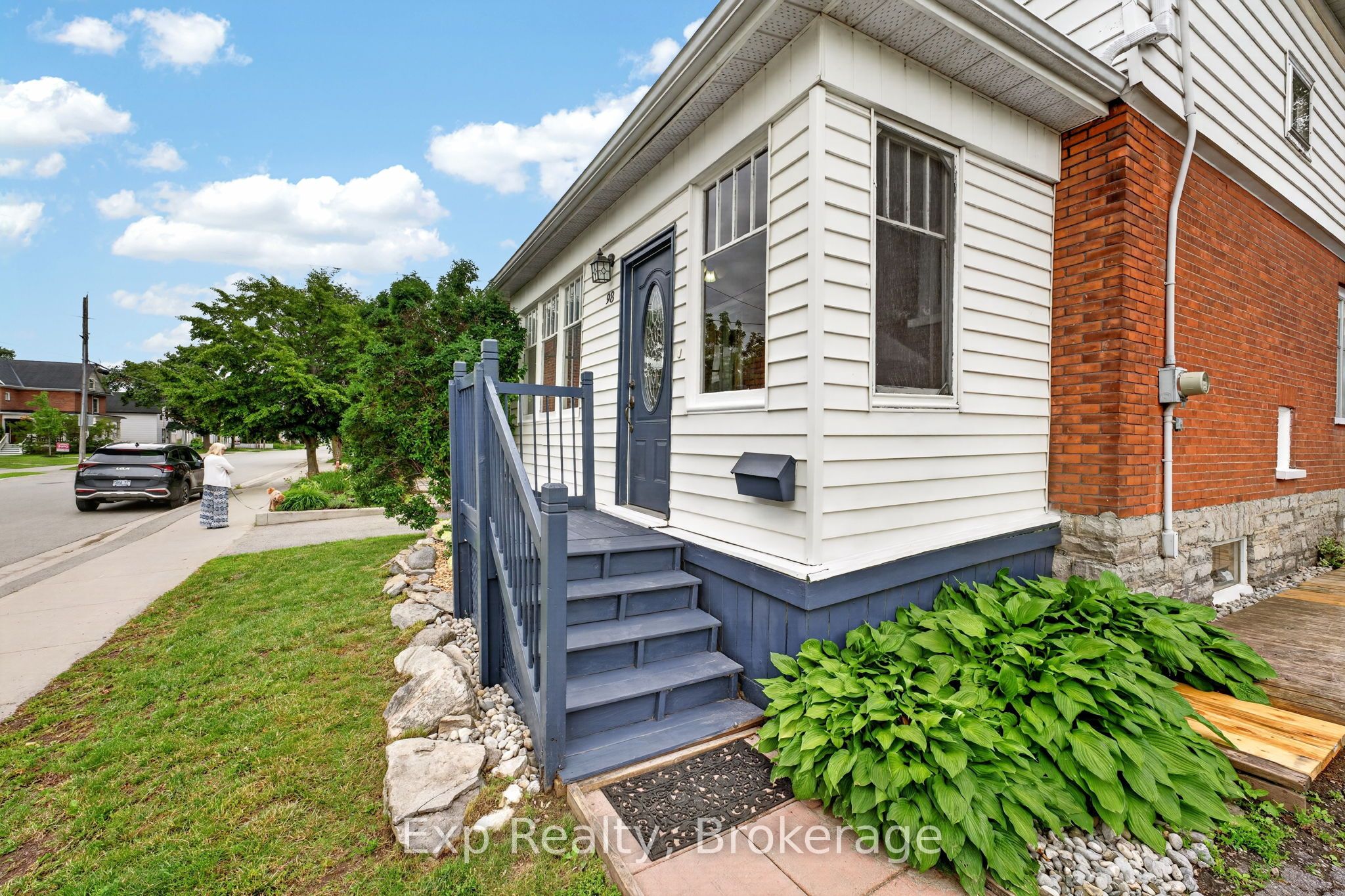 98 Cedar Street Property Photo 5