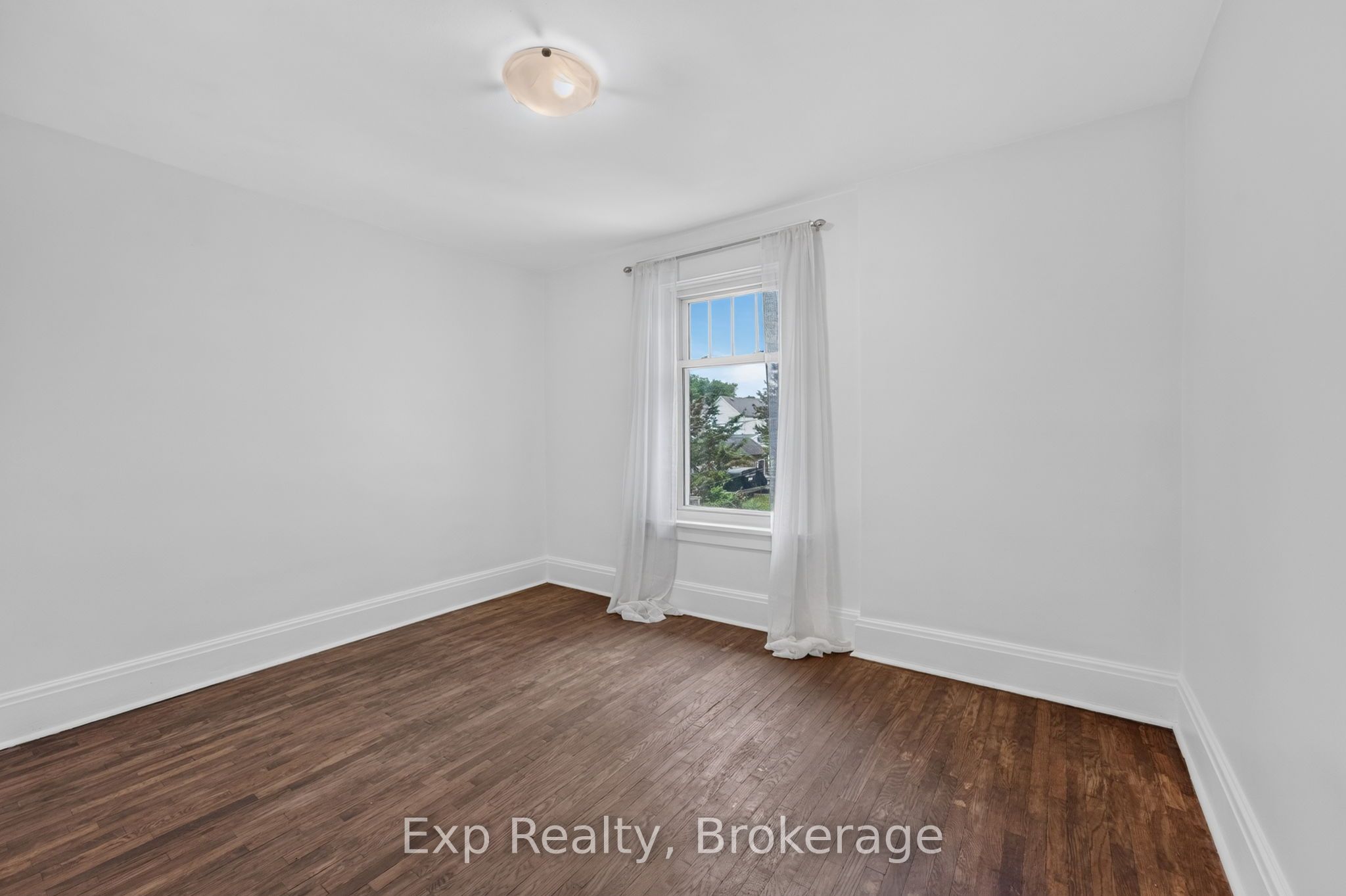 98 Cedar Street Property Photo 22