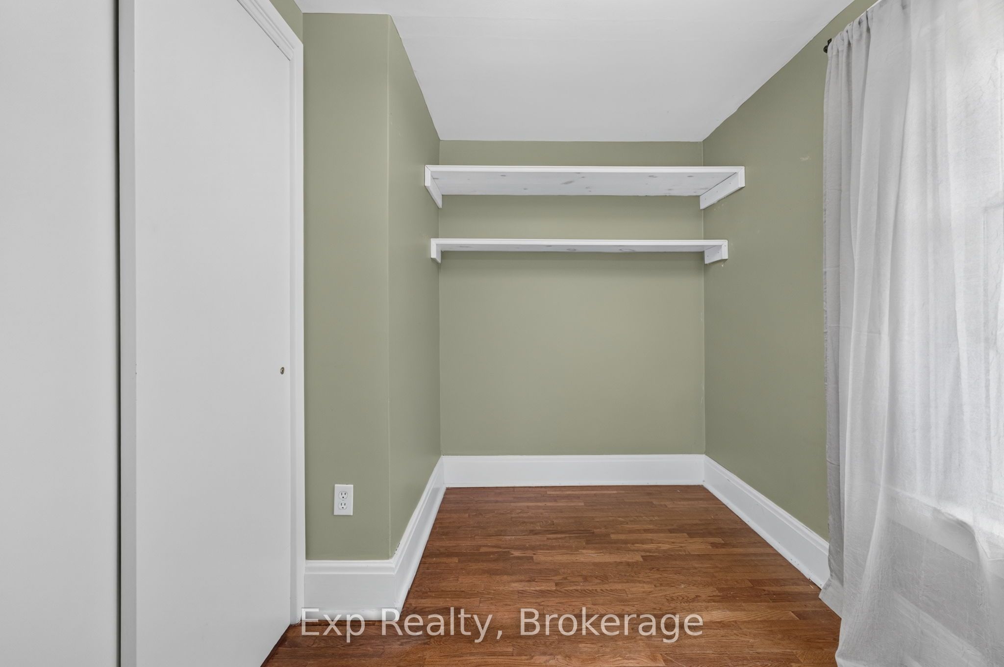 98 Cedar Street Property Photo 29