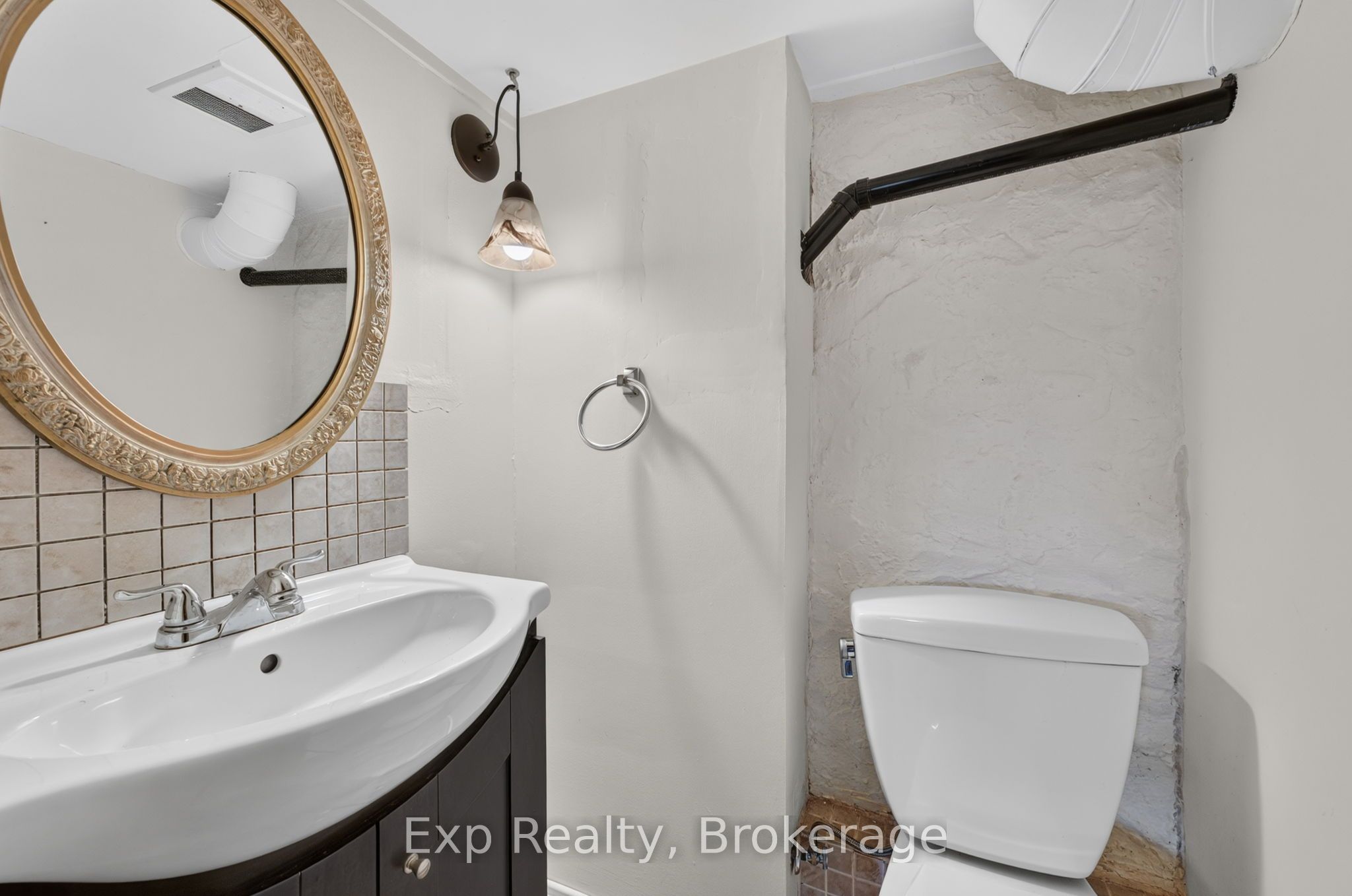 98 Cedar Street Property Photo 30