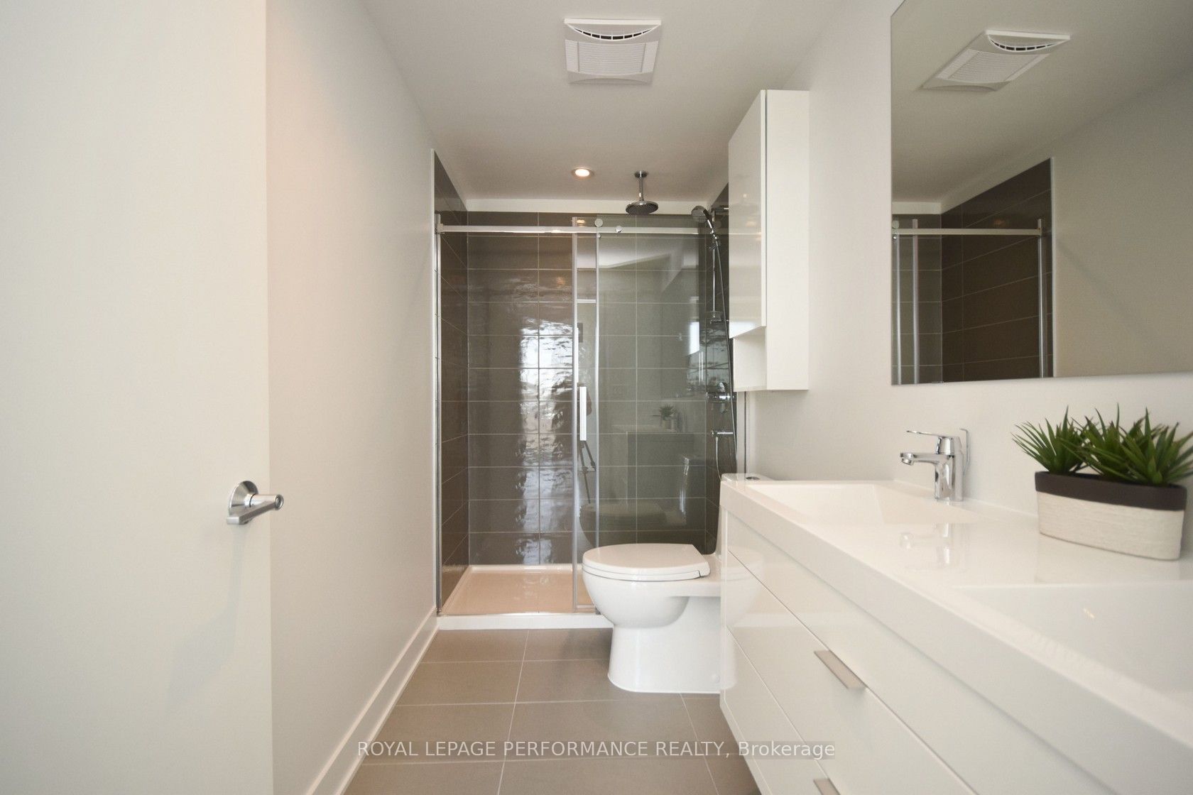 20 Daly Avenue 2109 Property Photo 18