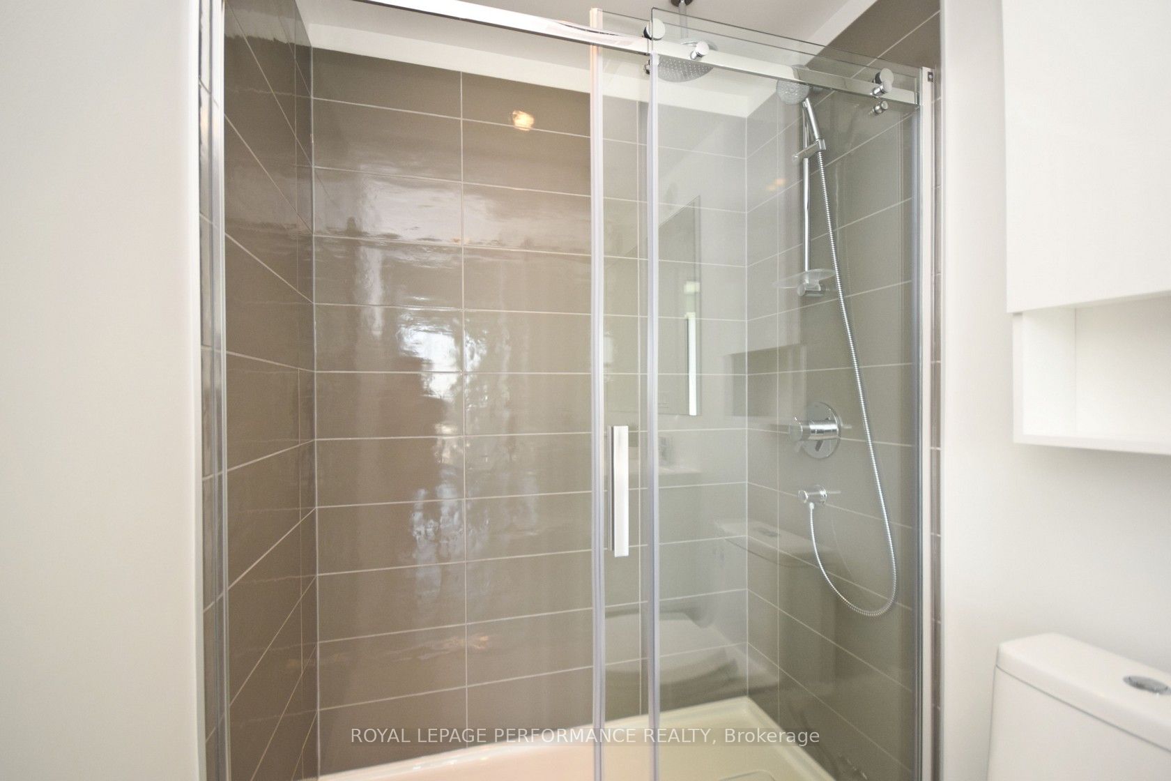 20 Daly Avenue 2109 Property Photo 19