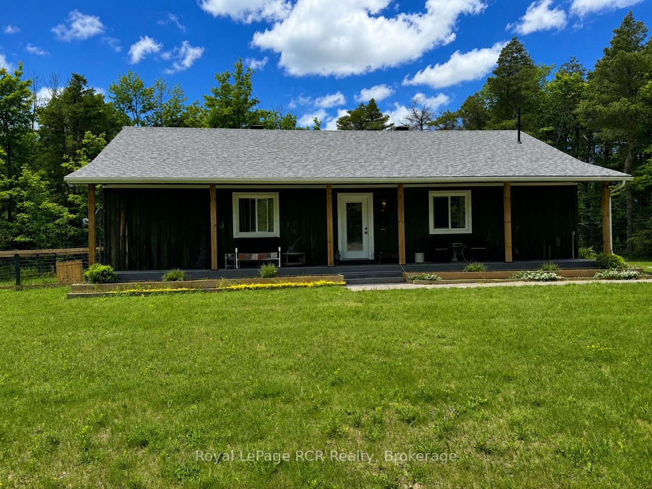 614406 Hamilton Lane Property Photo 1