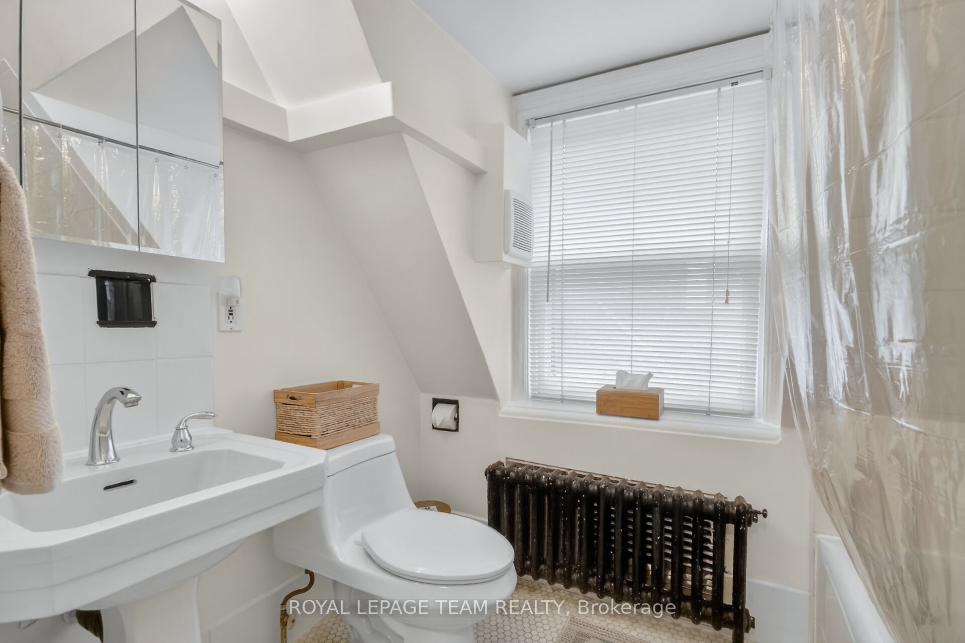64 Delaware Avenue Property Photo 9