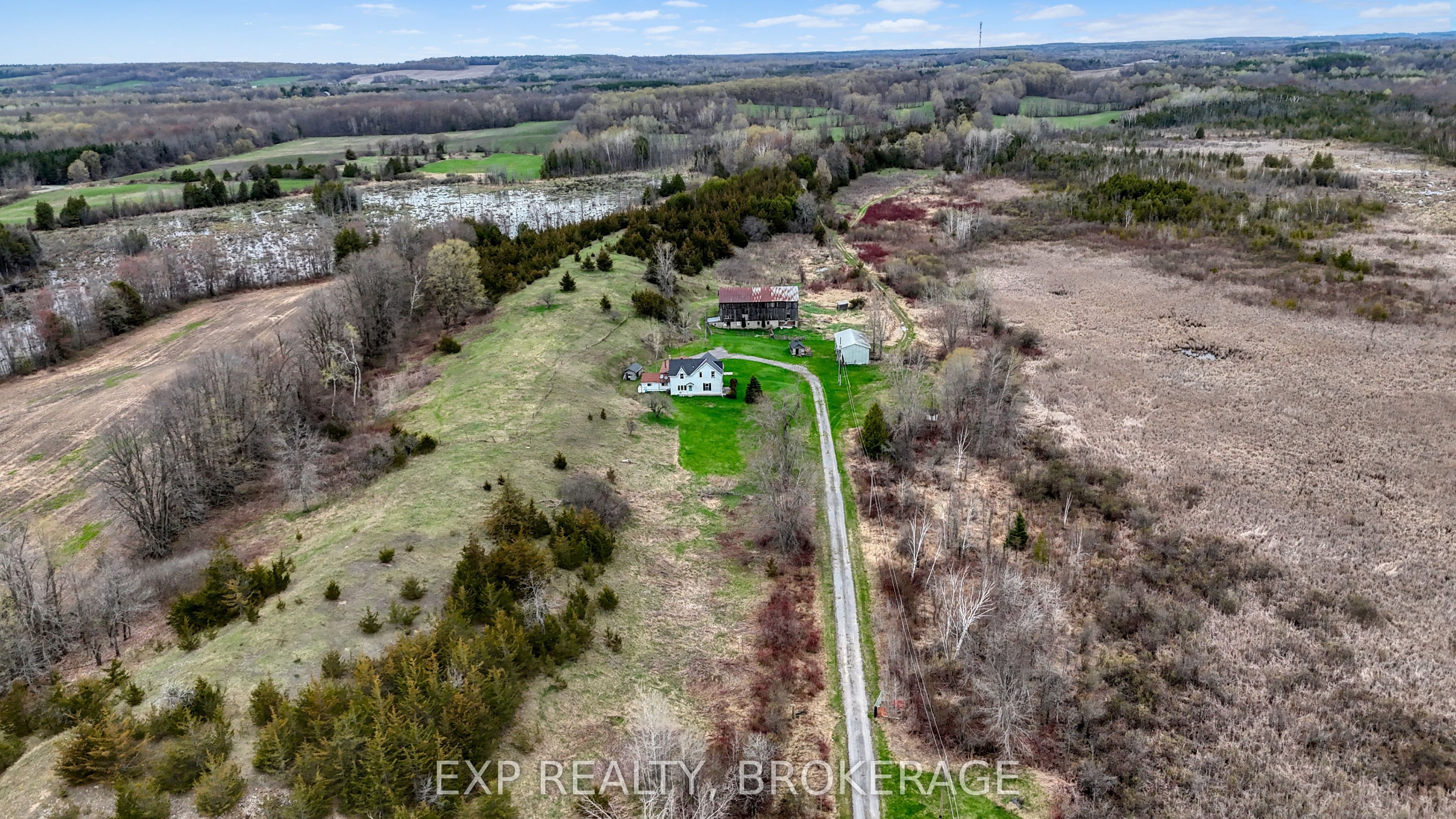 488 Boundary Road Property Photo 2