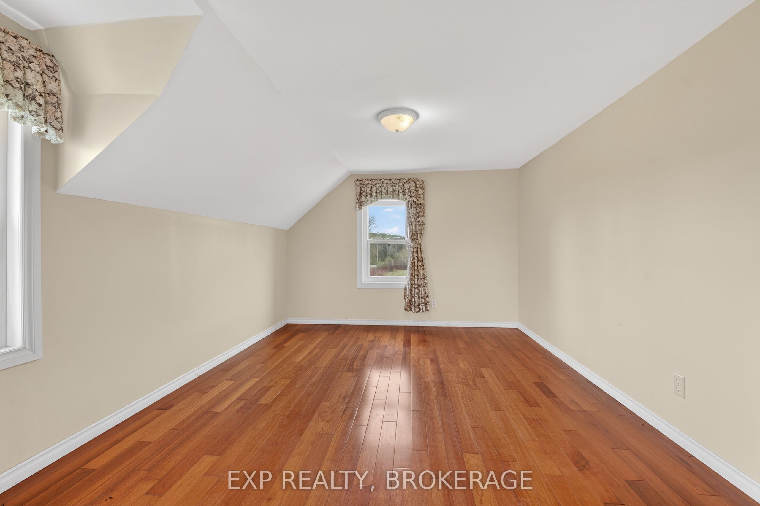 488 Boundary Road Property Photo 22
