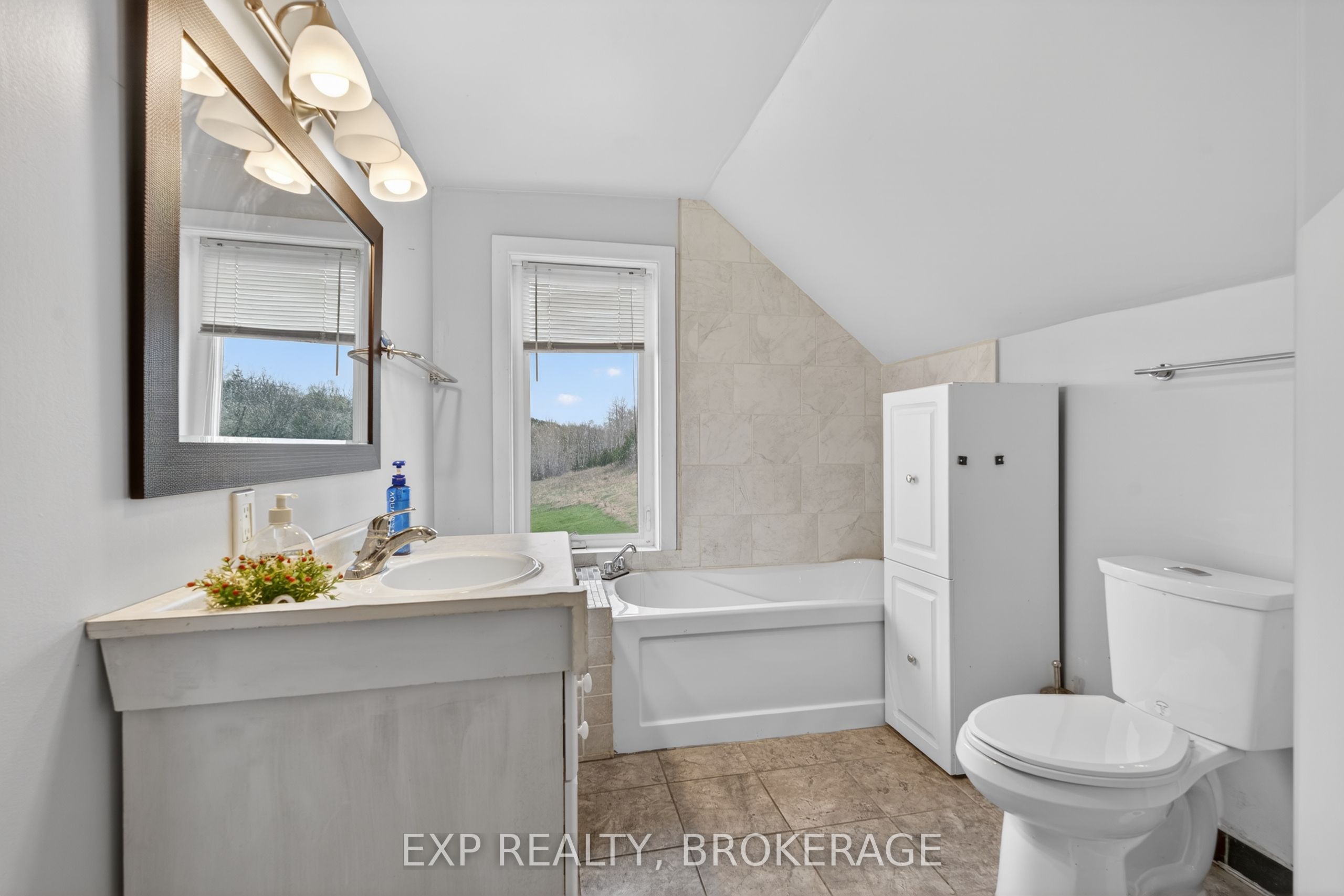 488 Boundary Road Property Photo 25