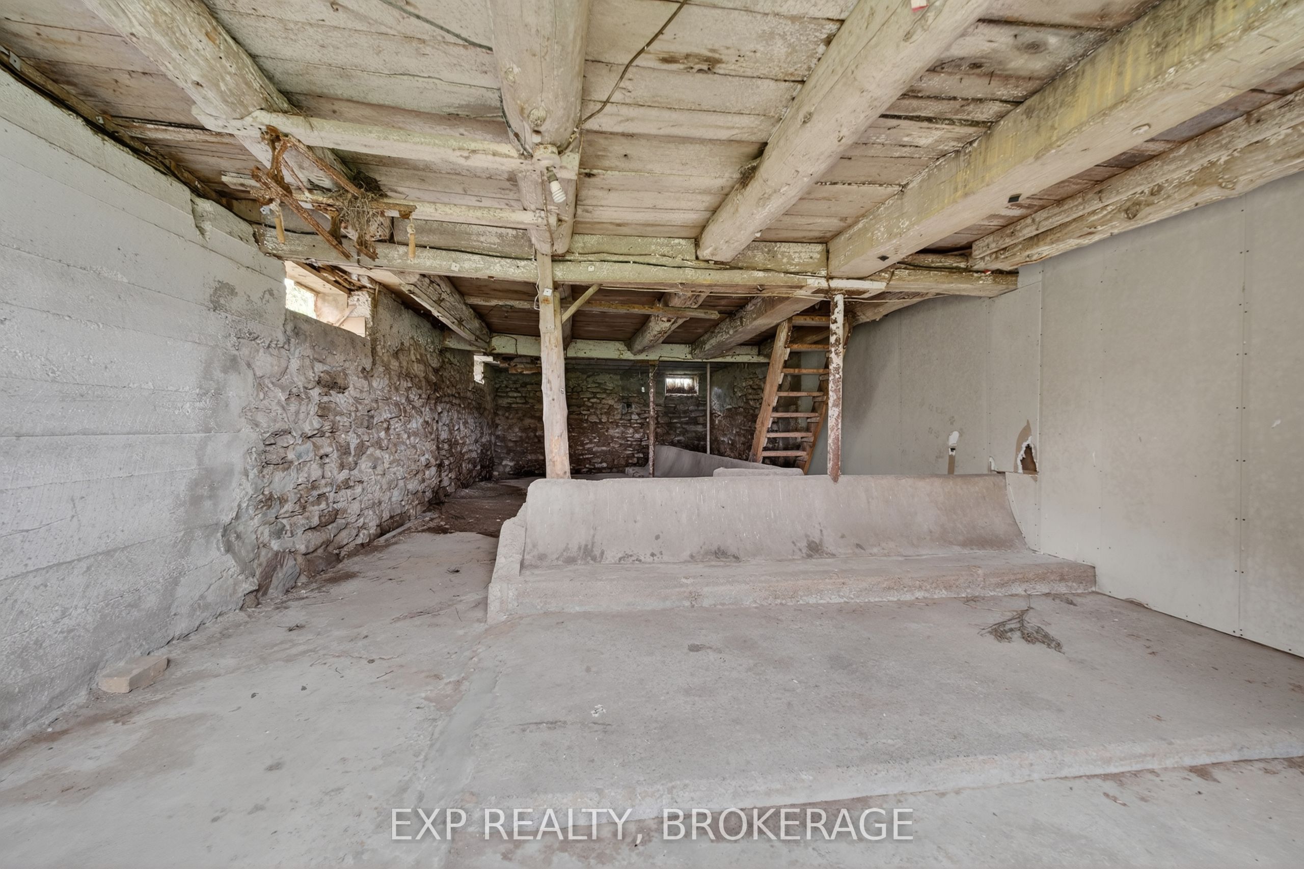 488 Boundary Road Property Photo 41