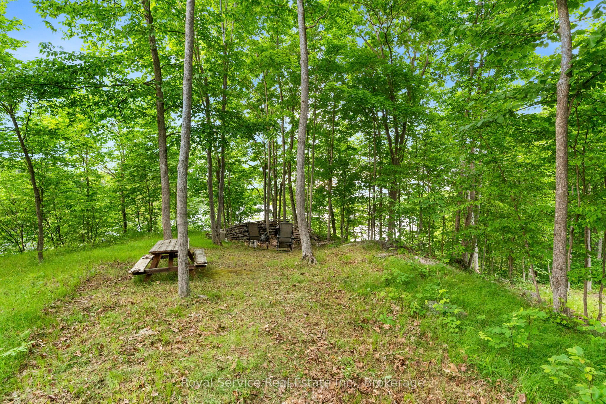 1314 Guigue Road Property Photo 11