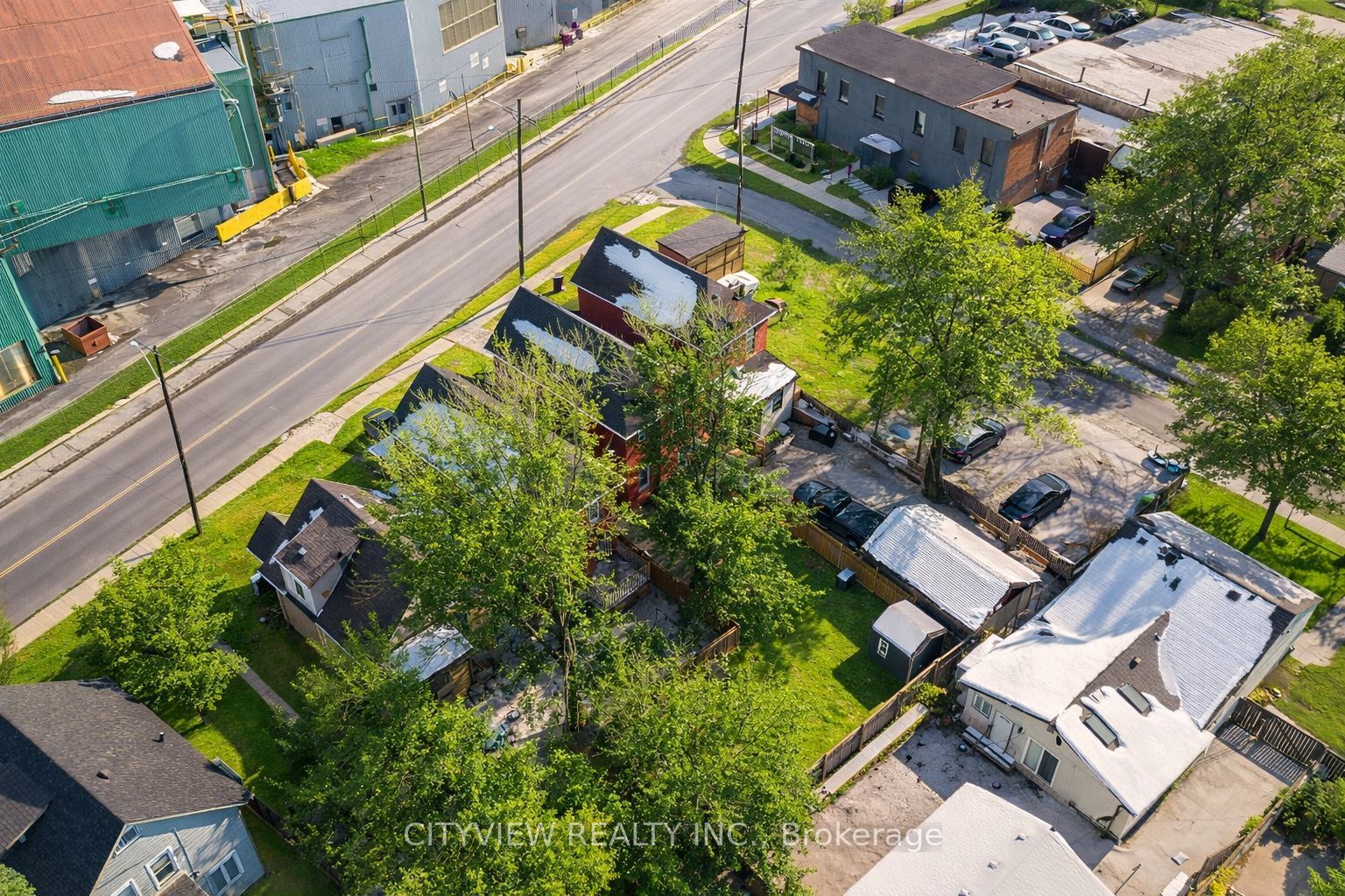 382 Beach Road Property Photo 3