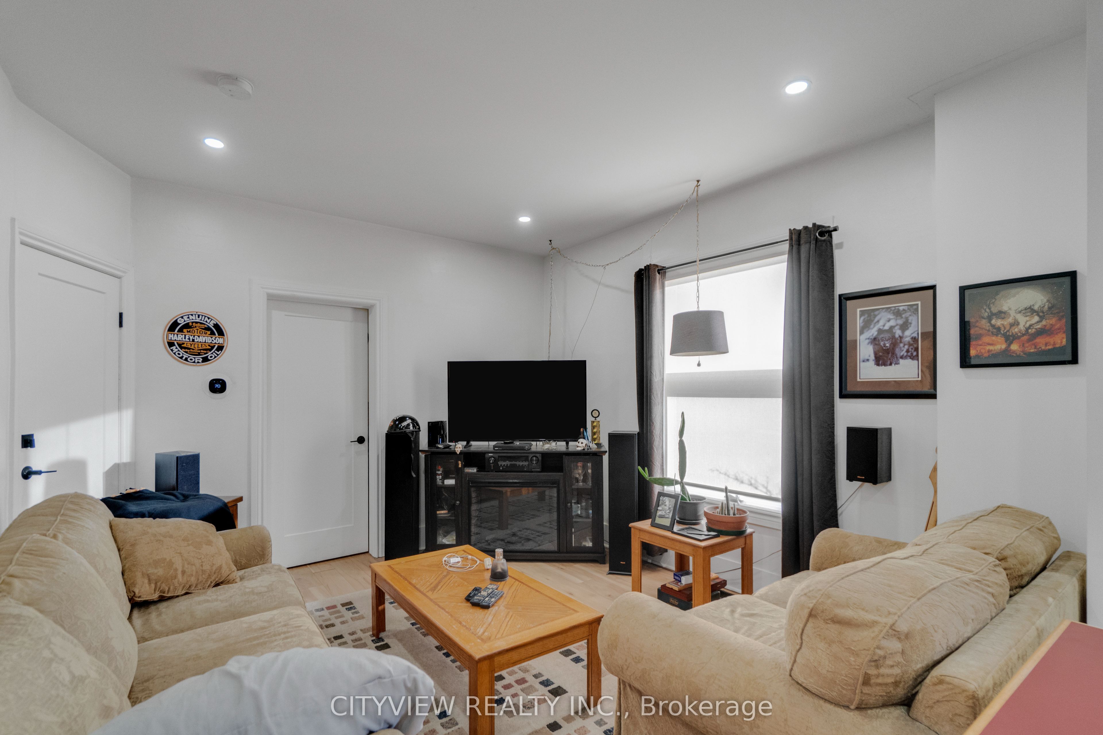 382 Beach Road Property Photo 10