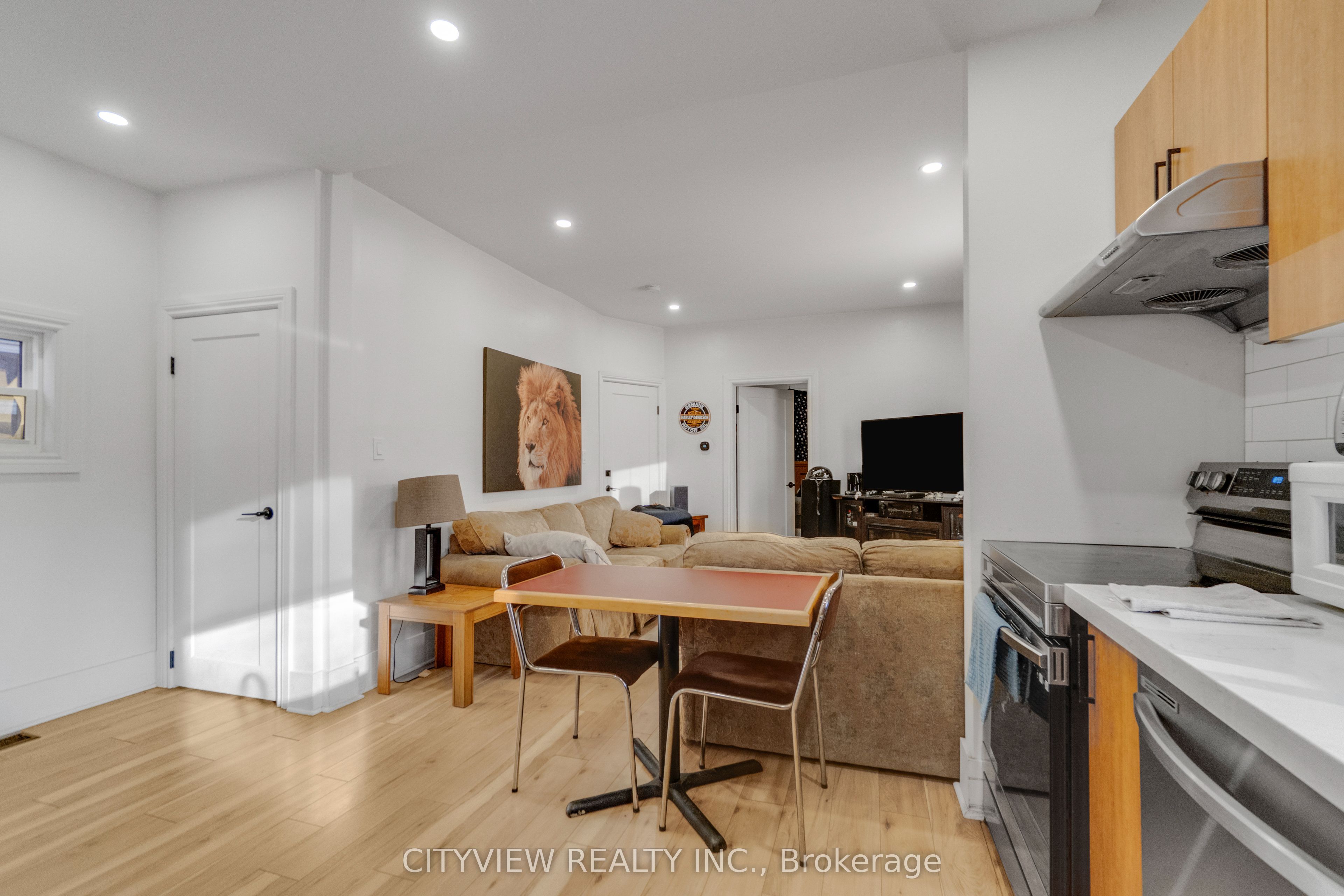 382 Beach Road Property Photo 14
