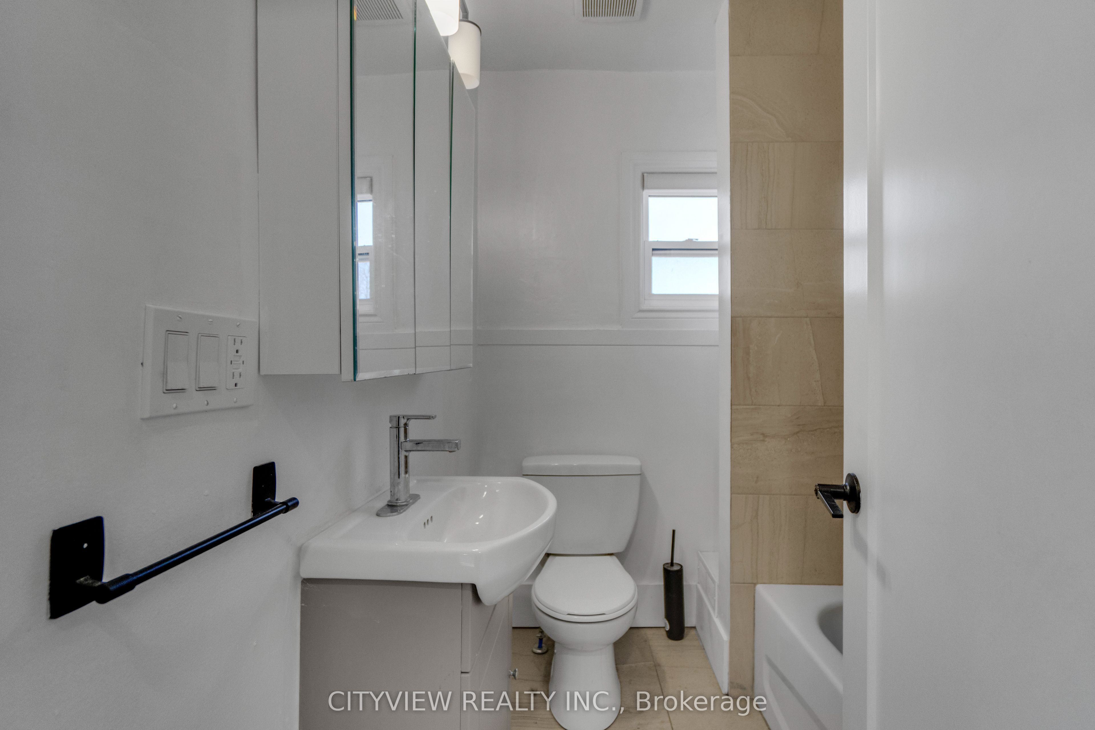 382 Beach Road Property Photo 29