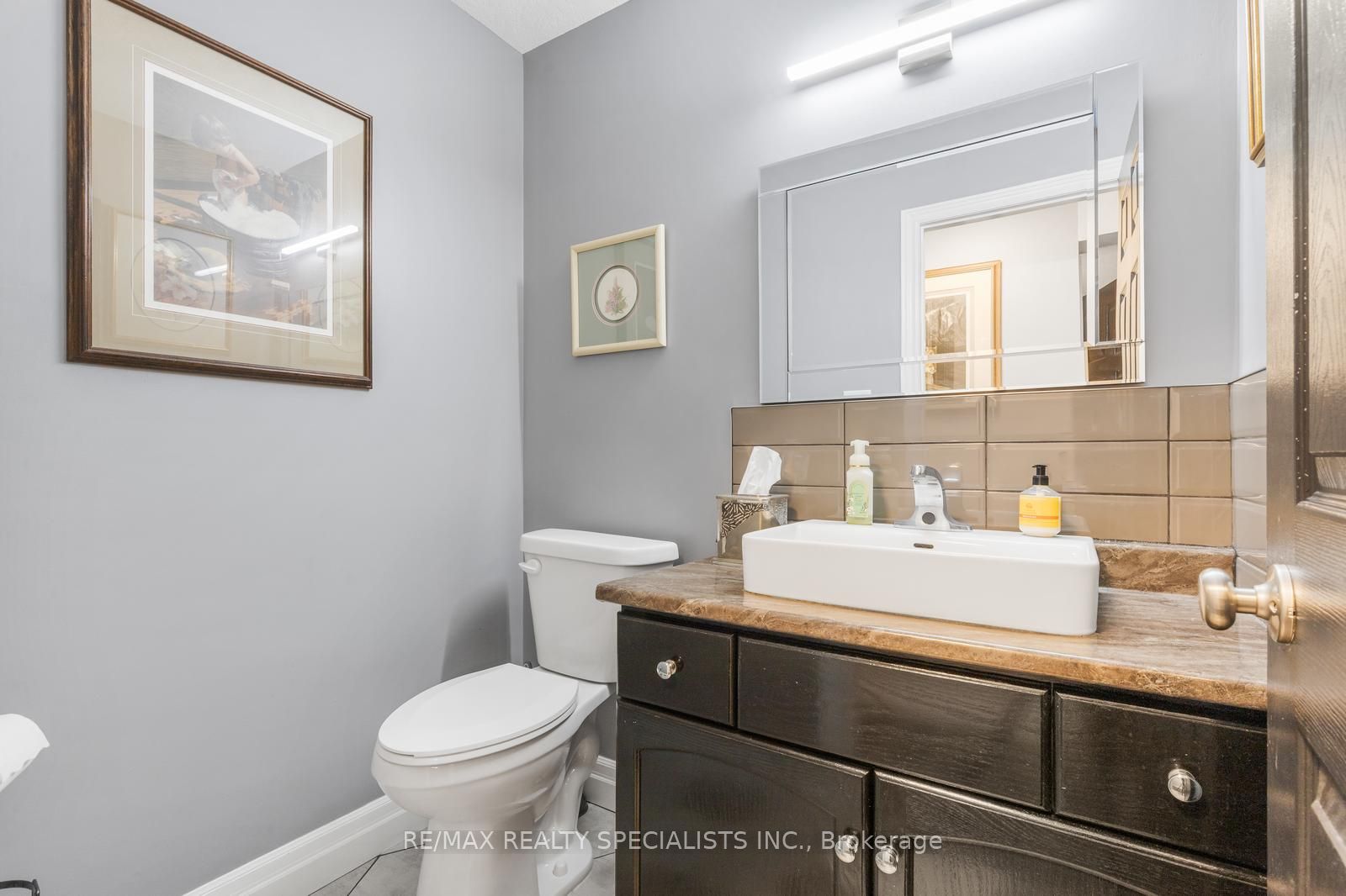 16 Lois Lane Property Photo 19
