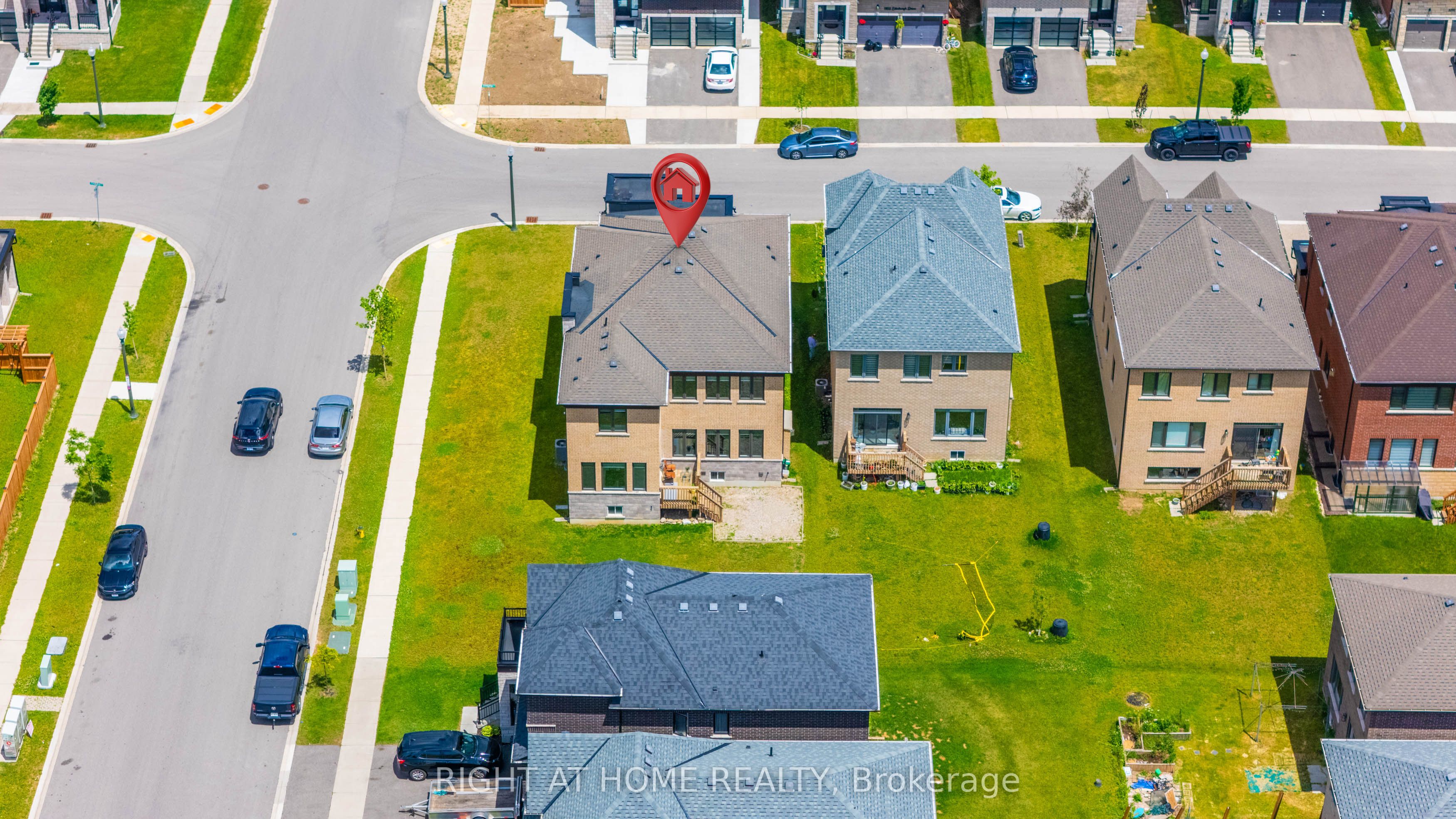 1104 Edinburgh Drive Property Photo 7