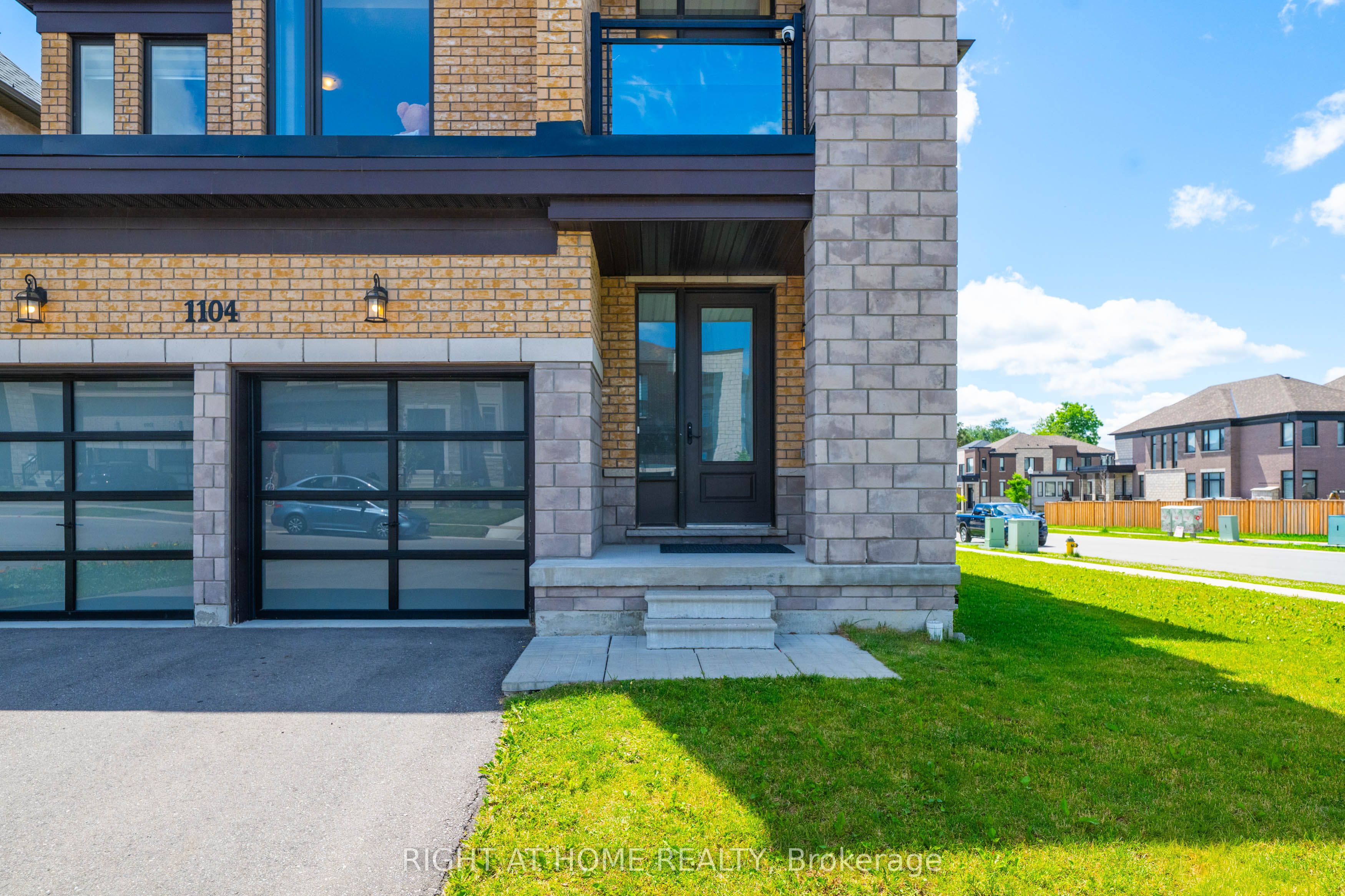 1104 Edinburgh Drive Property Photo 11