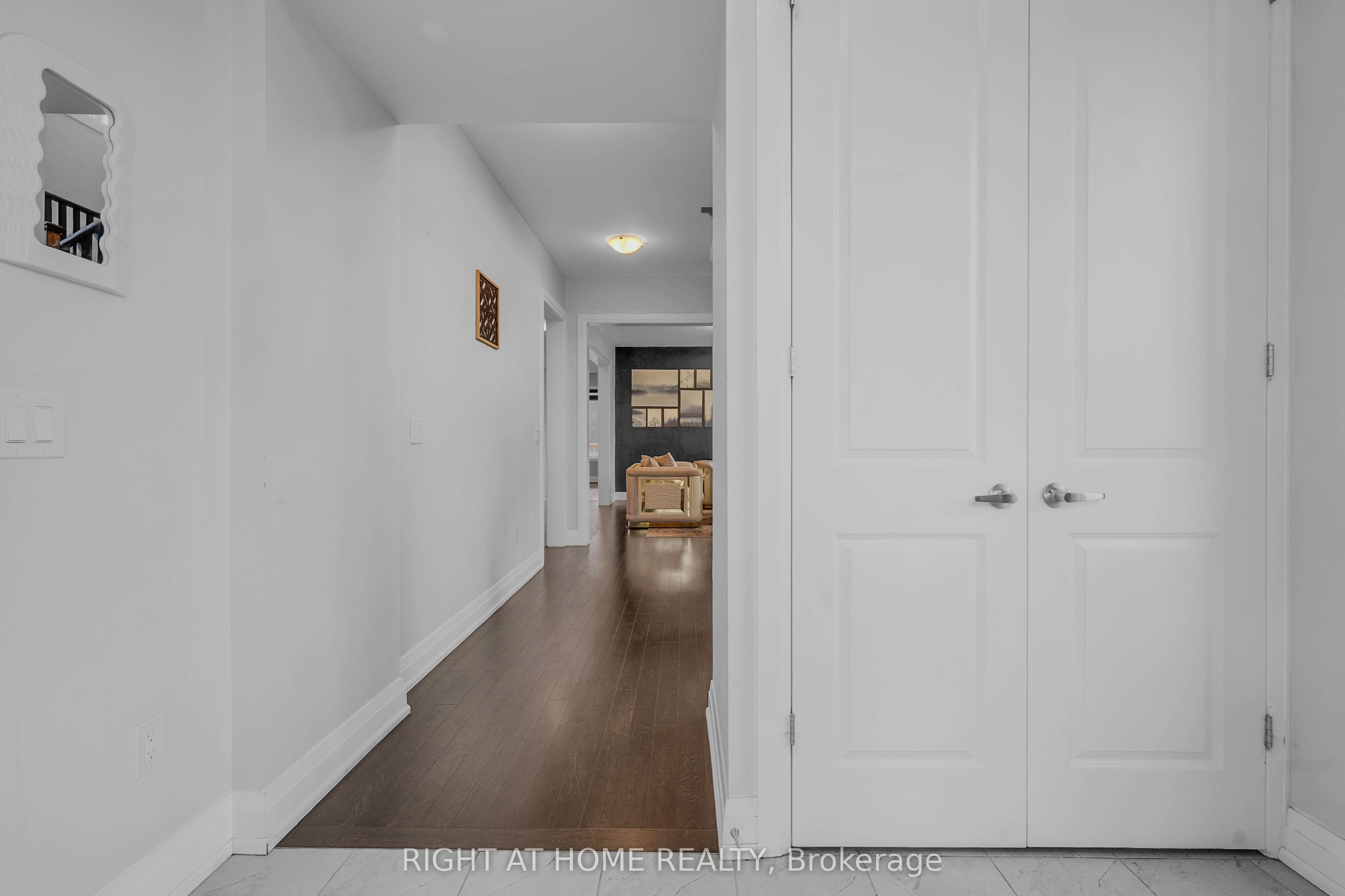 1104 Edinburgh Drive Property Photo 13