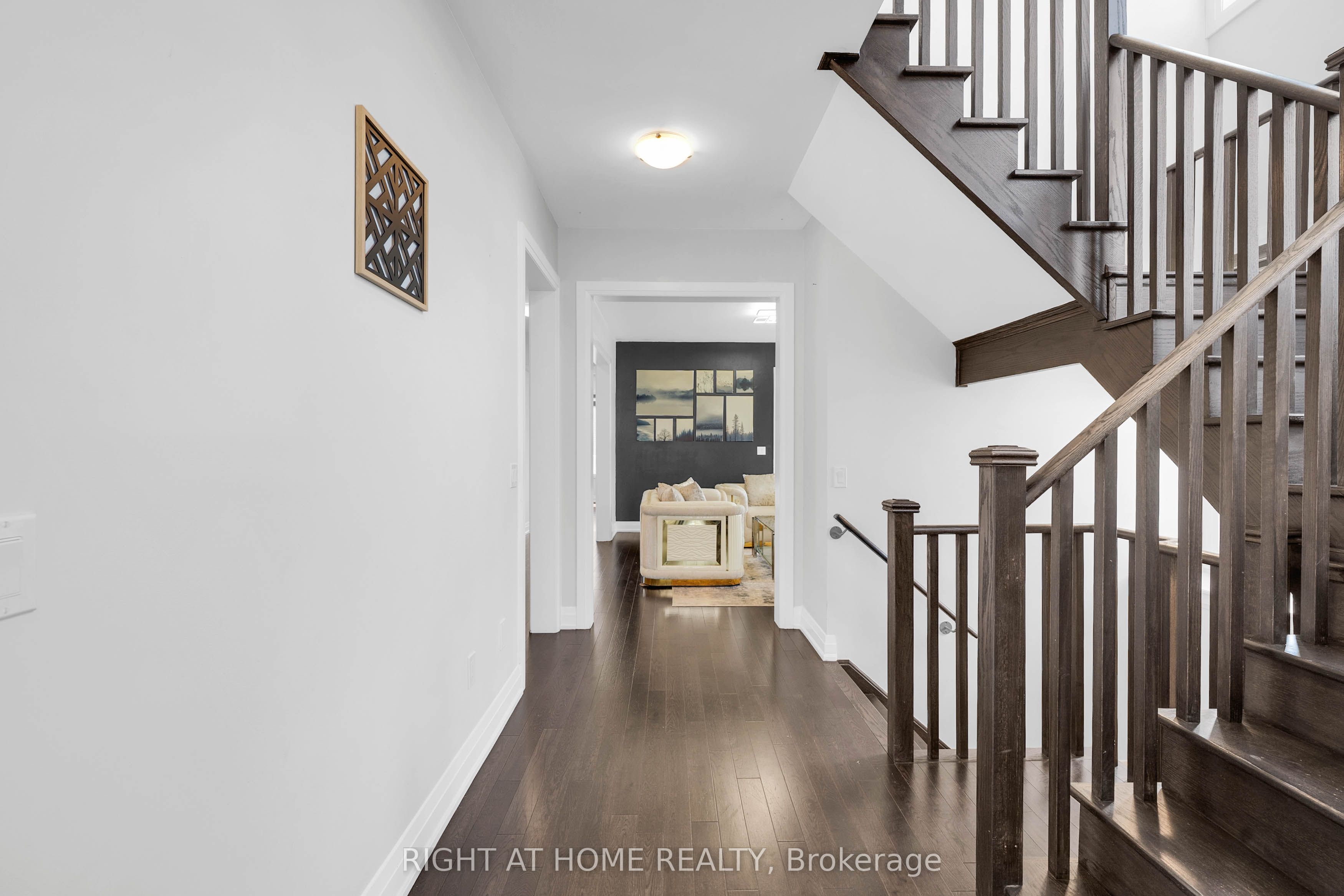 1104 Edinburgh Drive Property Photo 14