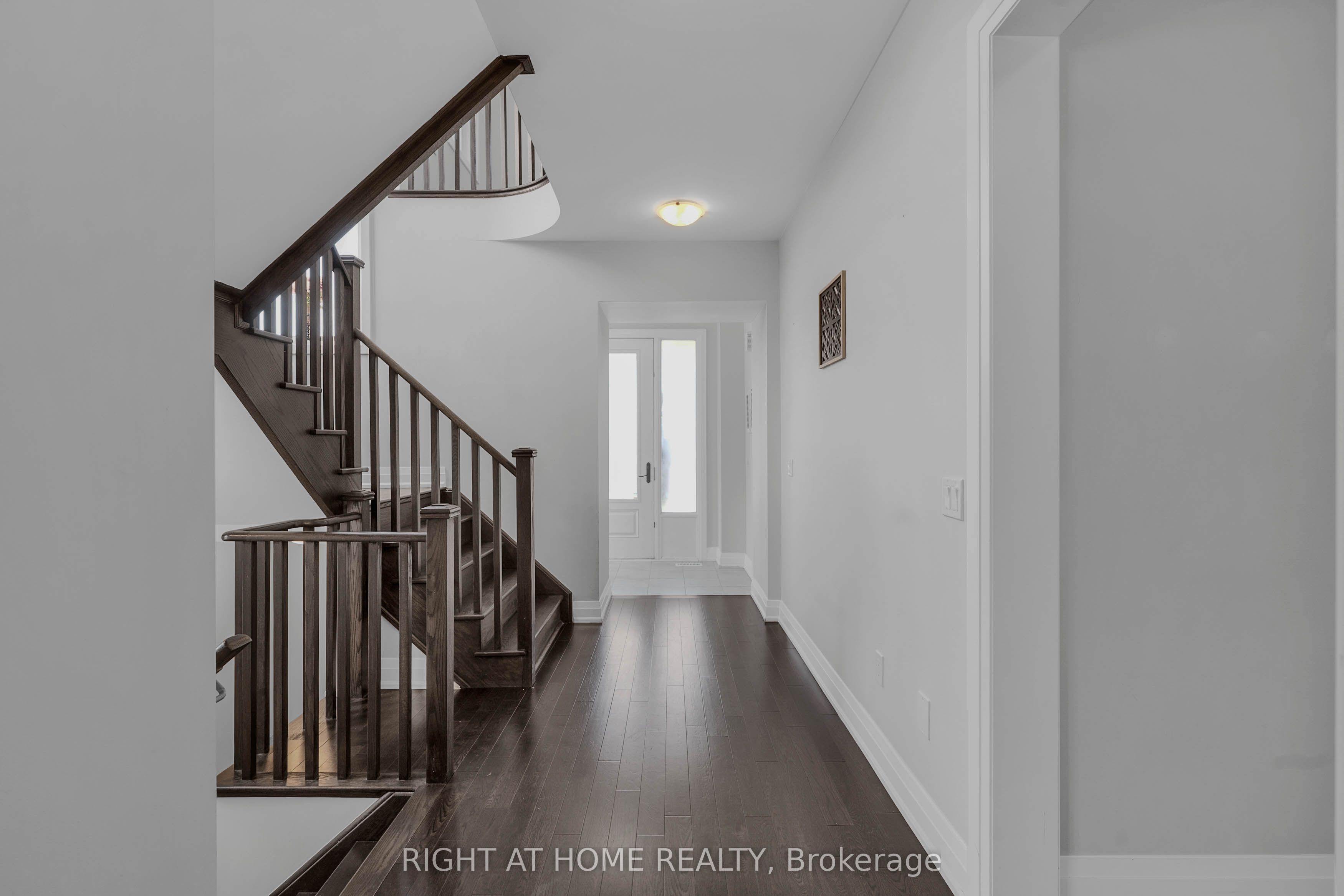 1104 Edinburgh Drive Property Photo 15