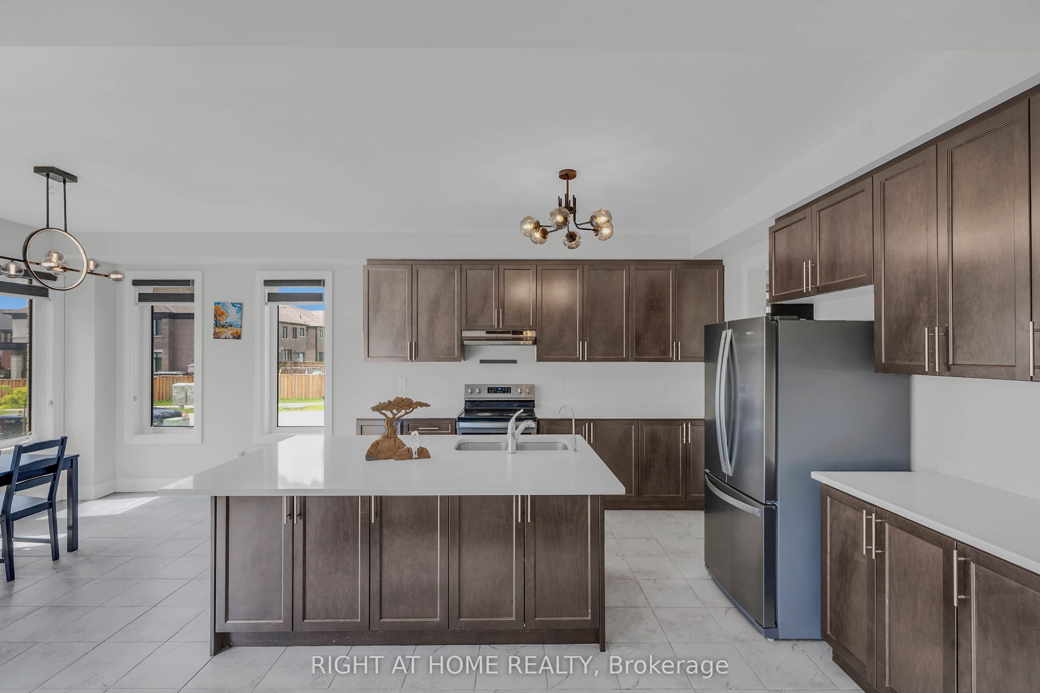 1104 Edinburgh Drive Property Photo 23