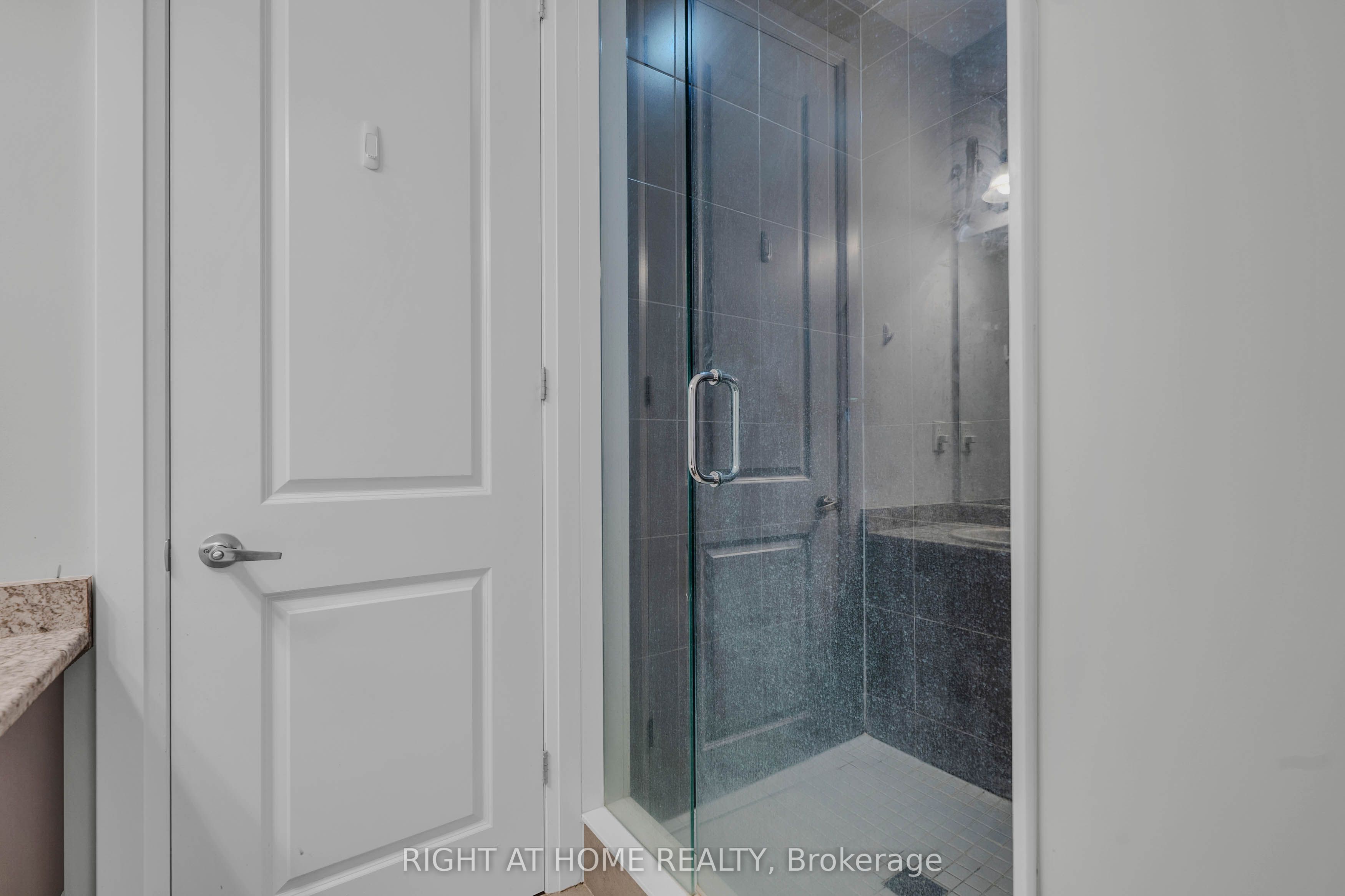 1104 Edinburgh Drive Property Photo 40
