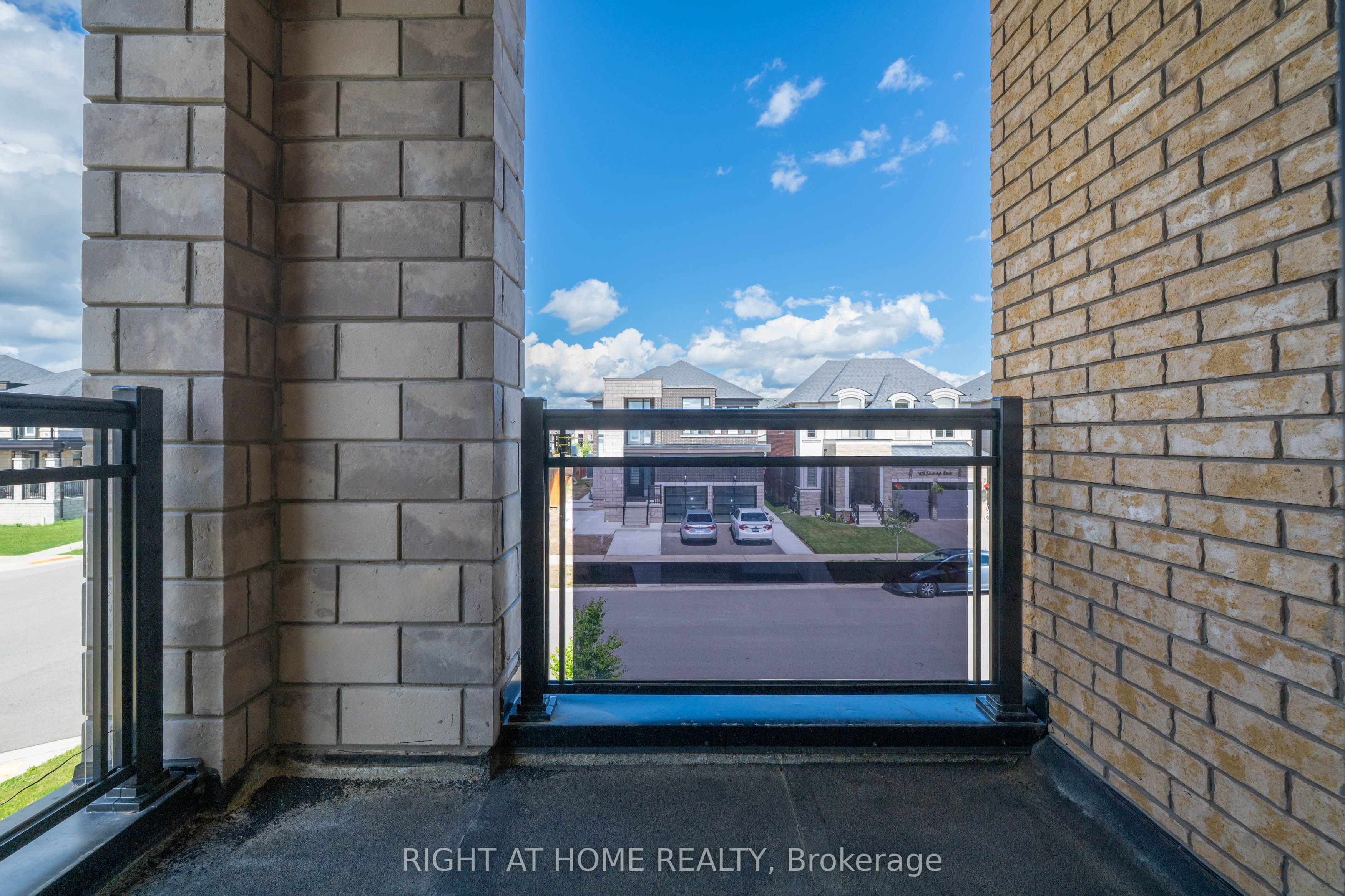 1104 Edinburgh Drive Property Photo 44