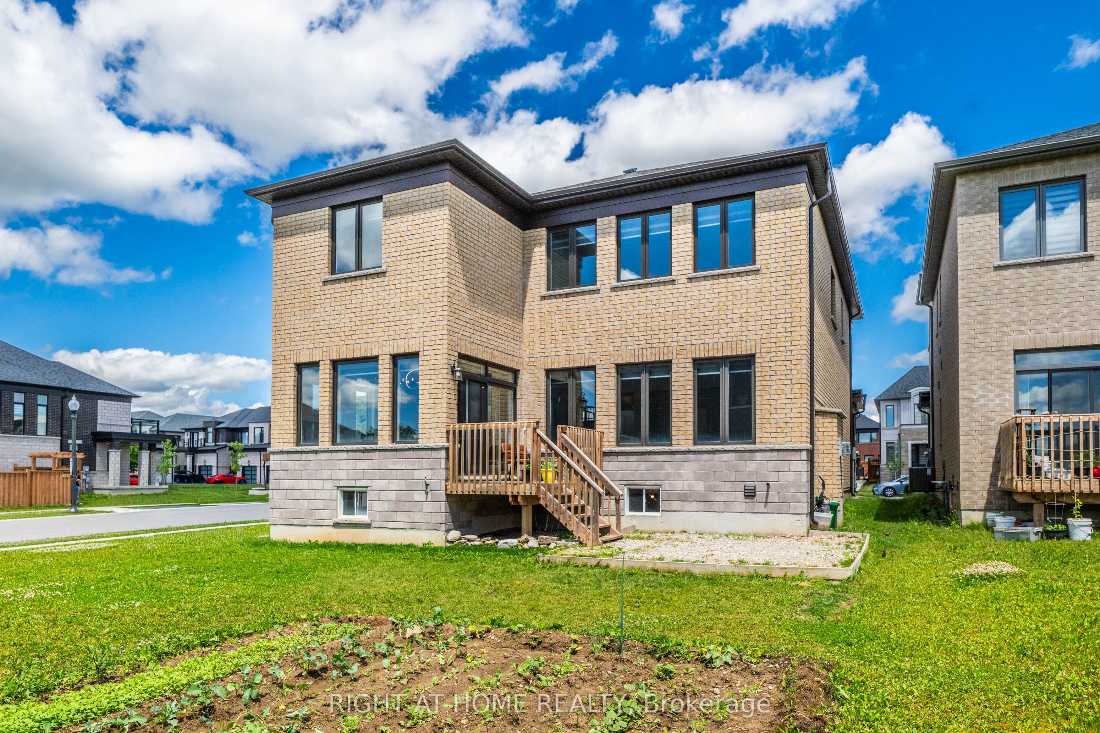 1104 Edinburgh Drive Property Photo 49