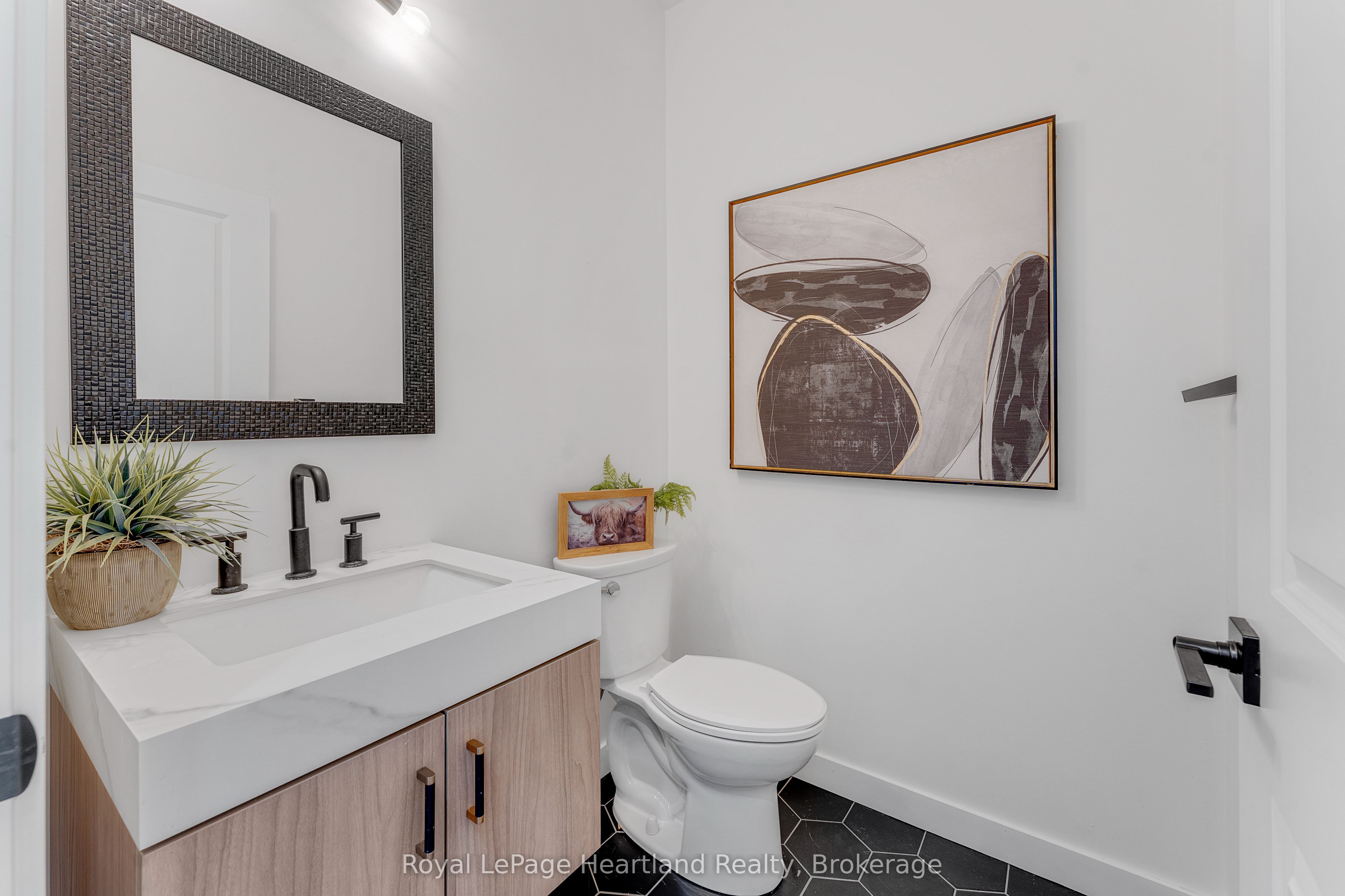 20 Silver Creek Road Property Photo 6