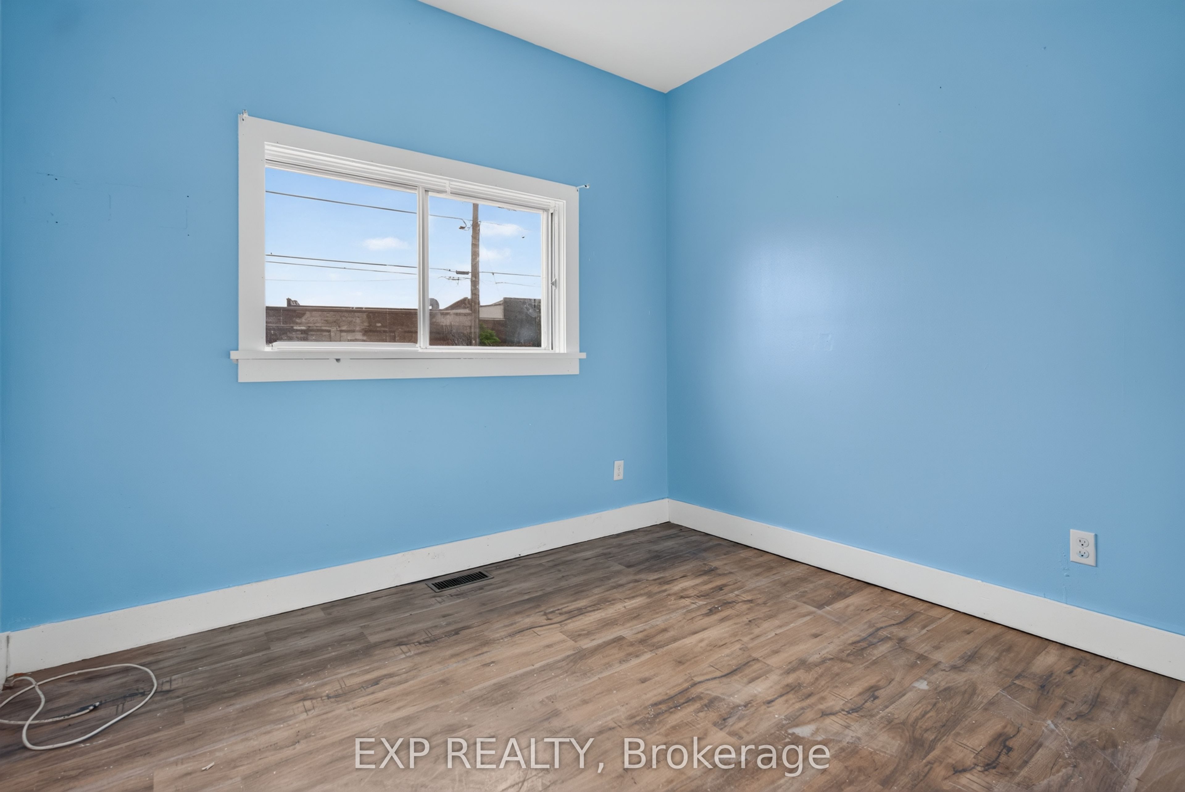 150 Main Street N Property Photo 20