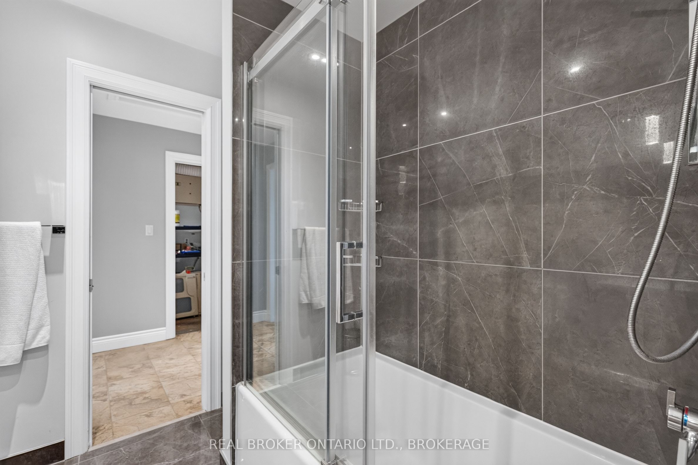 7 Potash Street Property Photo 29