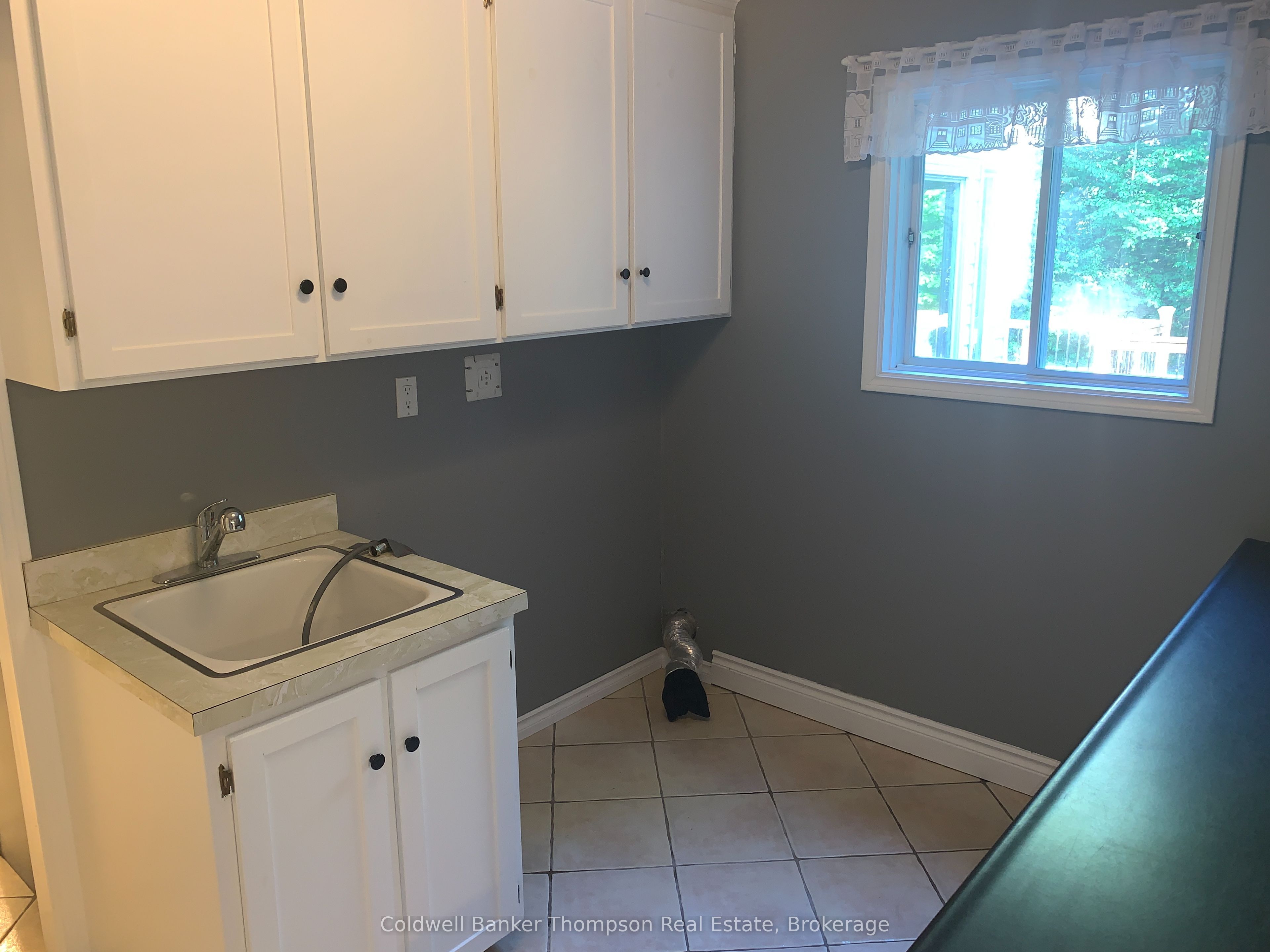 9 Murray Street Property Photo 32