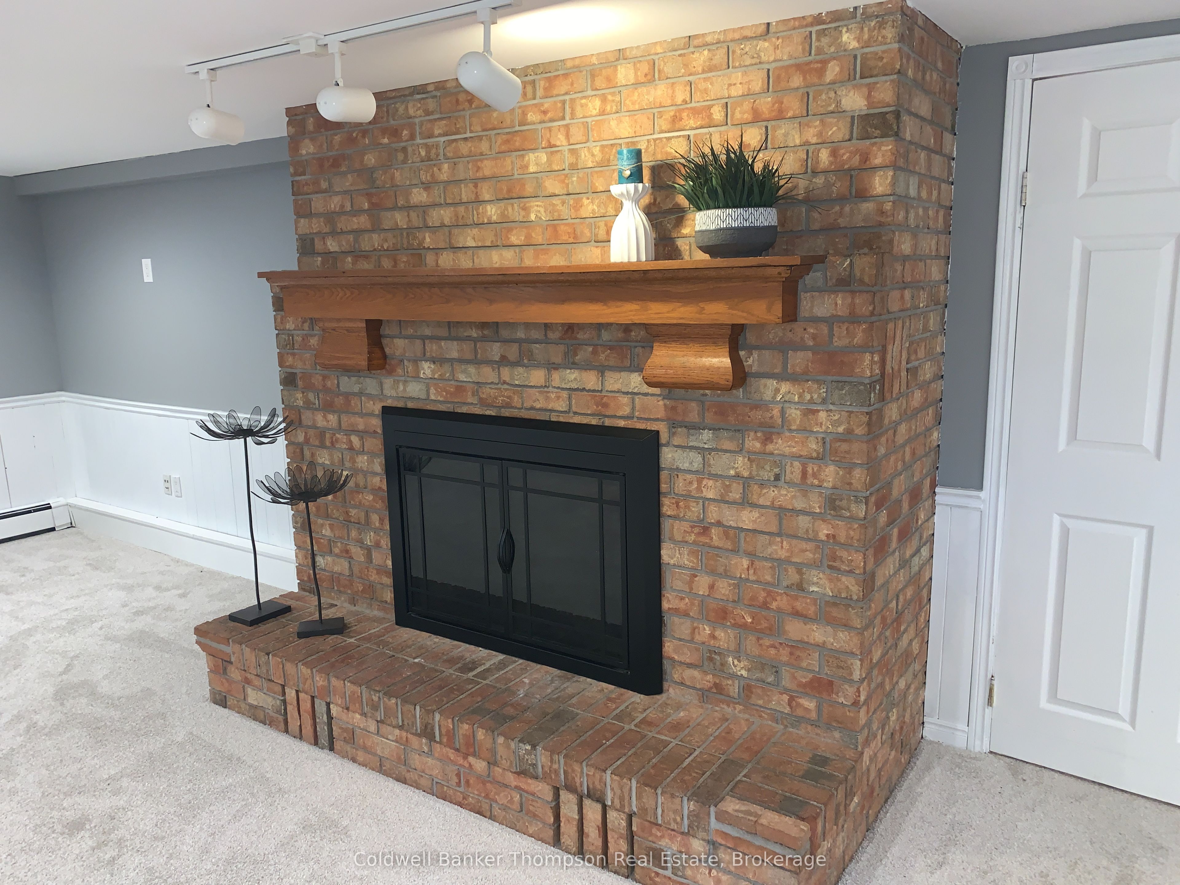 9 Murray Street Property Photo 43