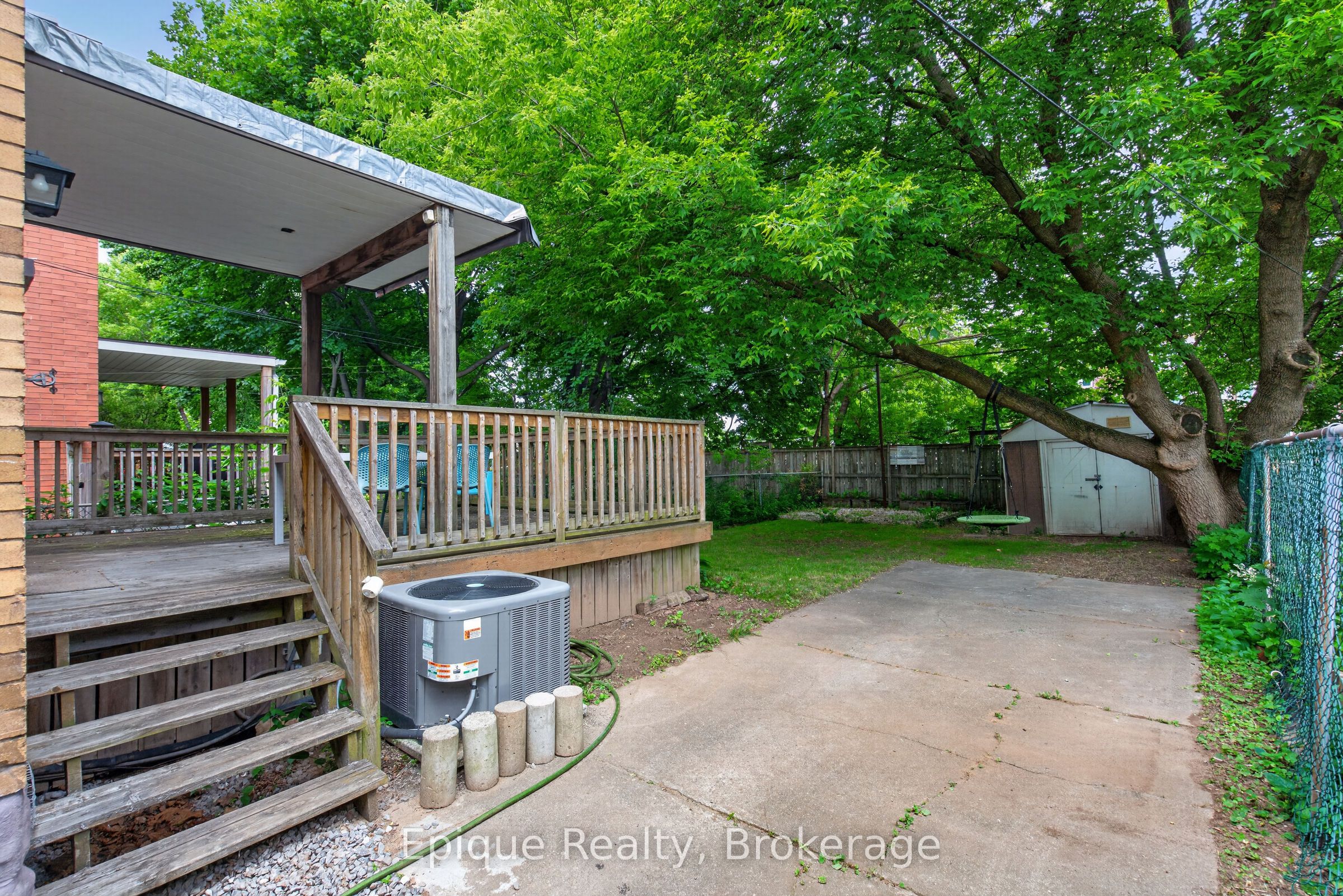 93 Graham Avenue S Property Photo 34