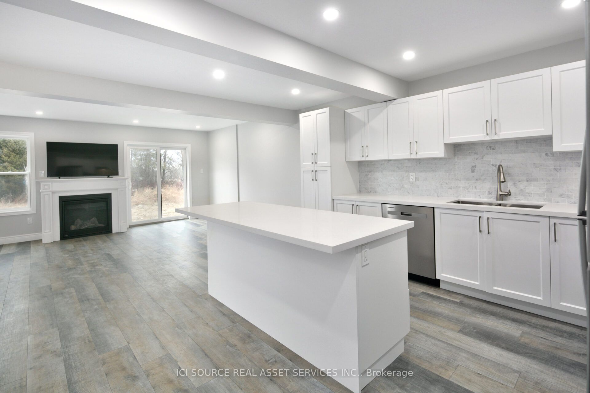 680 Wild Rose Drive Property Photo 2