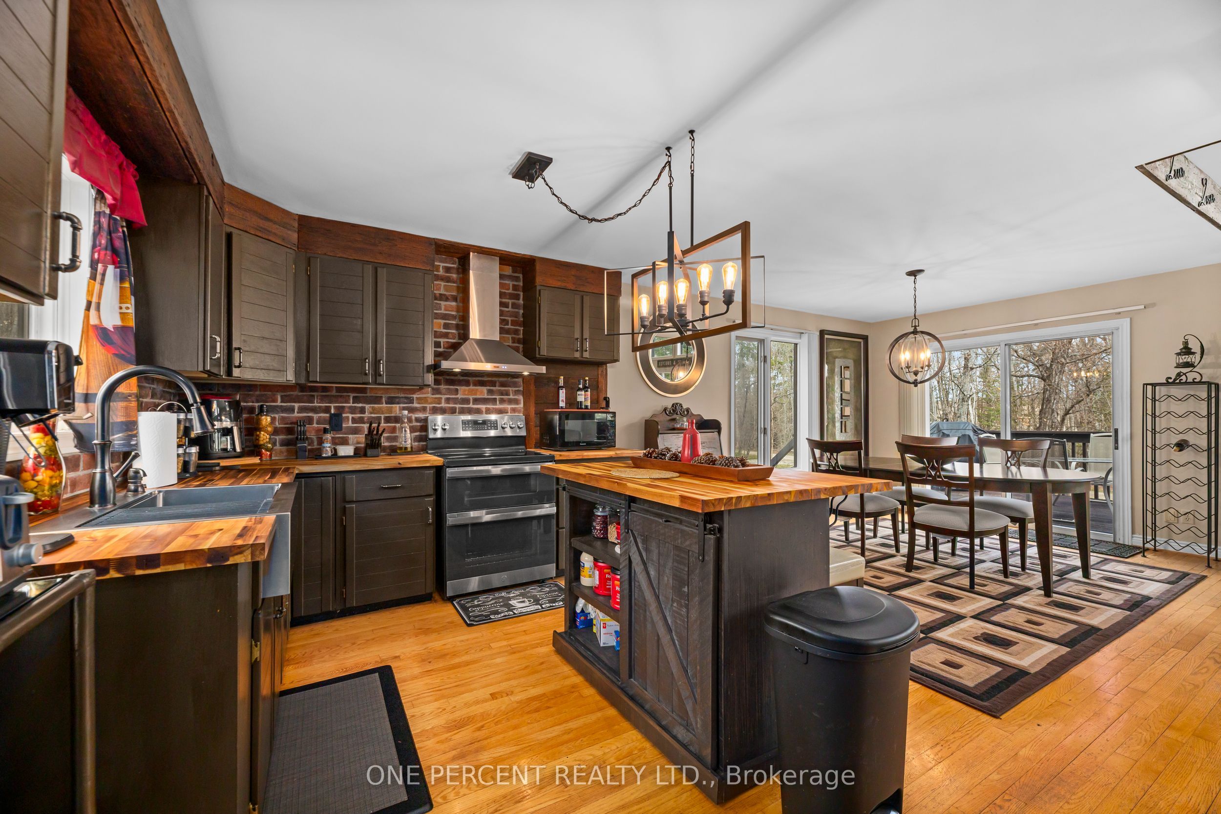 1069 Chalet Road Property Photo 13