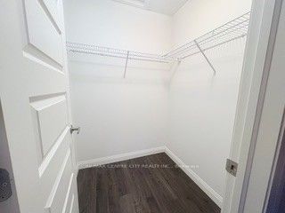 3260 Singleton Avenue 22 Property Photo 6