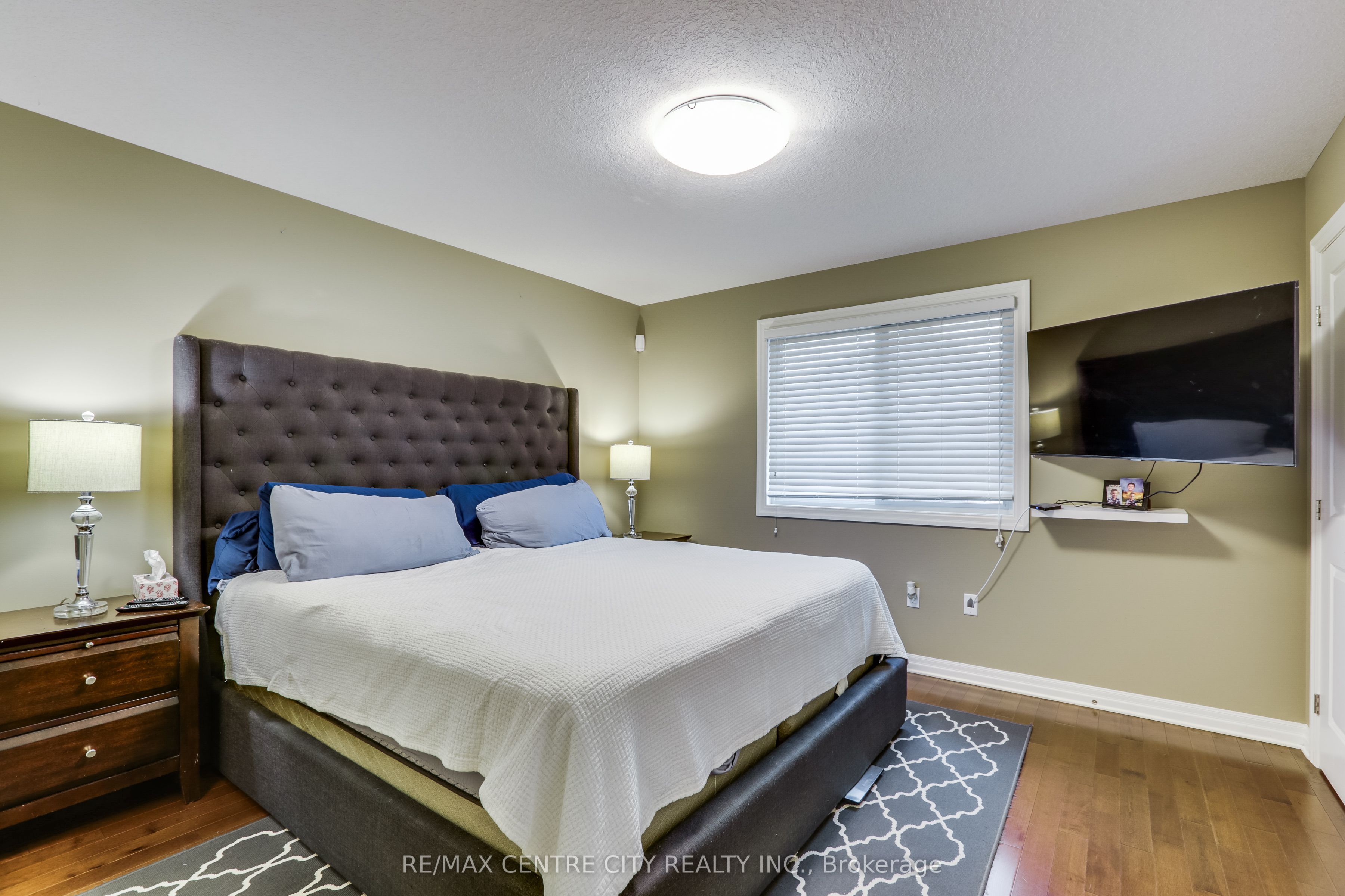 2898 Biddulph Street Property Photo 19