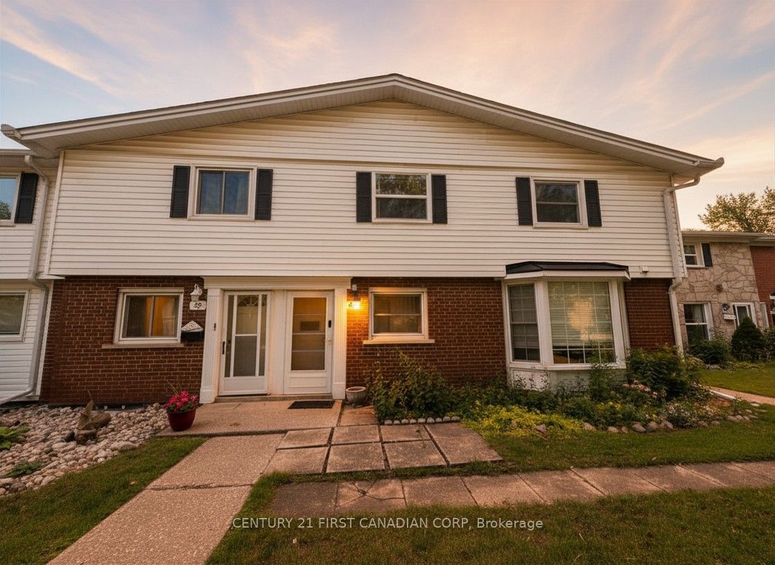 40 Arbour Glen Crescent Property Photo 1
