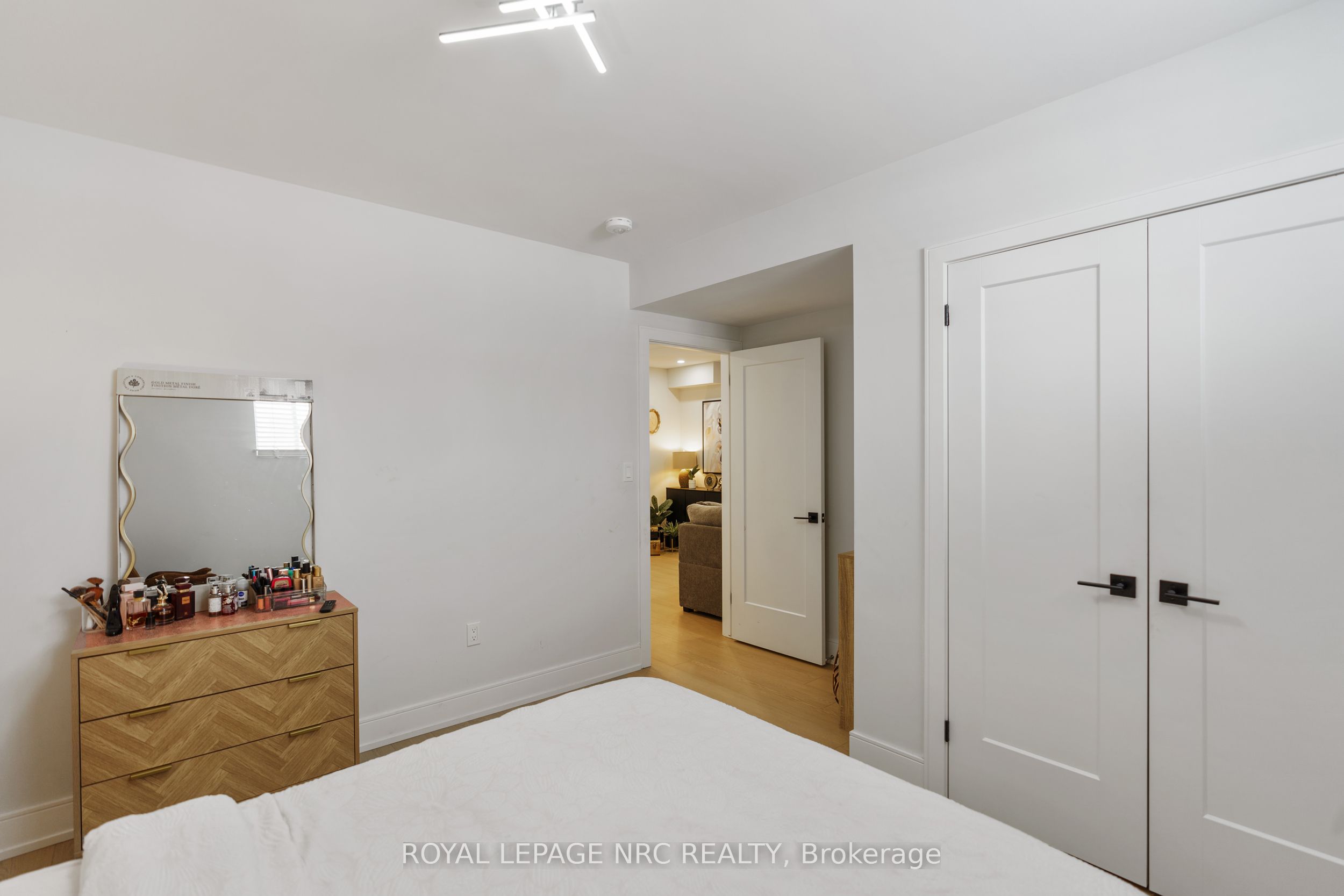 7384 Splendour Drive Property Photo 30