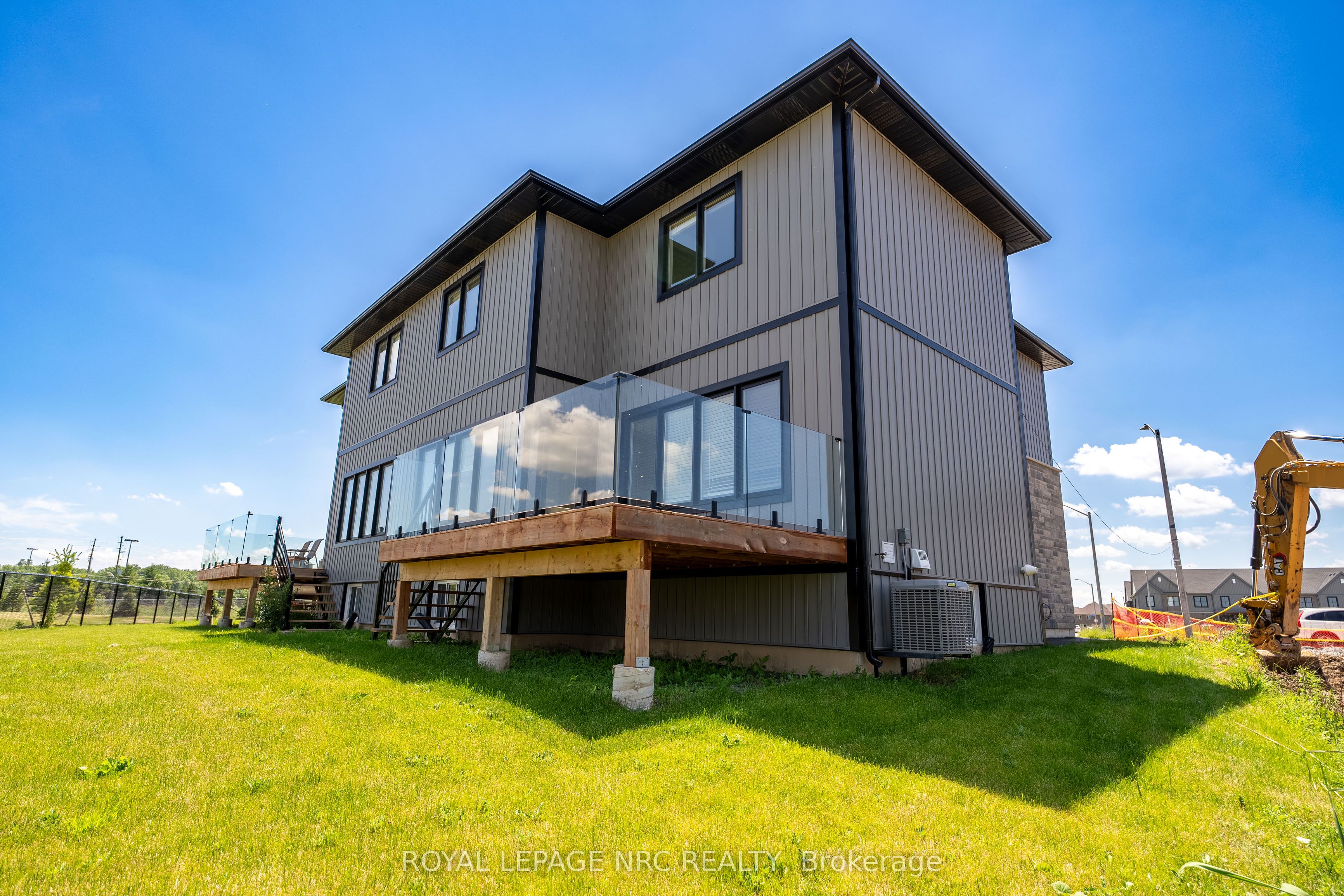 7384 Splendour Drive Property Photo 34